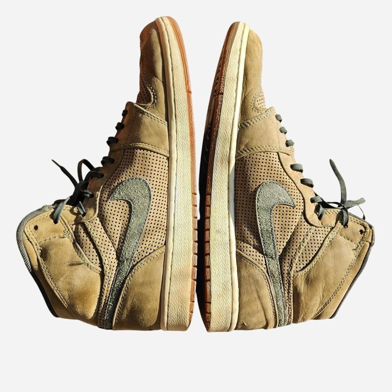Jordan Brand Air Jordan 1 Urban Haze 2010 Size US 10 / EU 43 - 2 Thumbnail