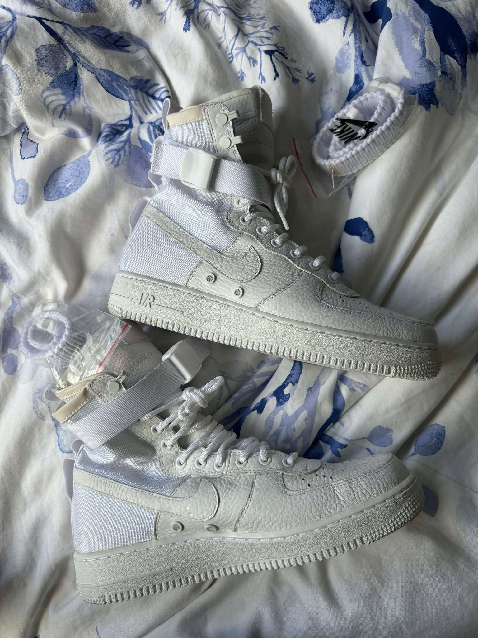 Nike Nike SF Air Force 1 'QS' 903270-100 Size US 8.5 / EU 41-42 - 1 Thumbnail