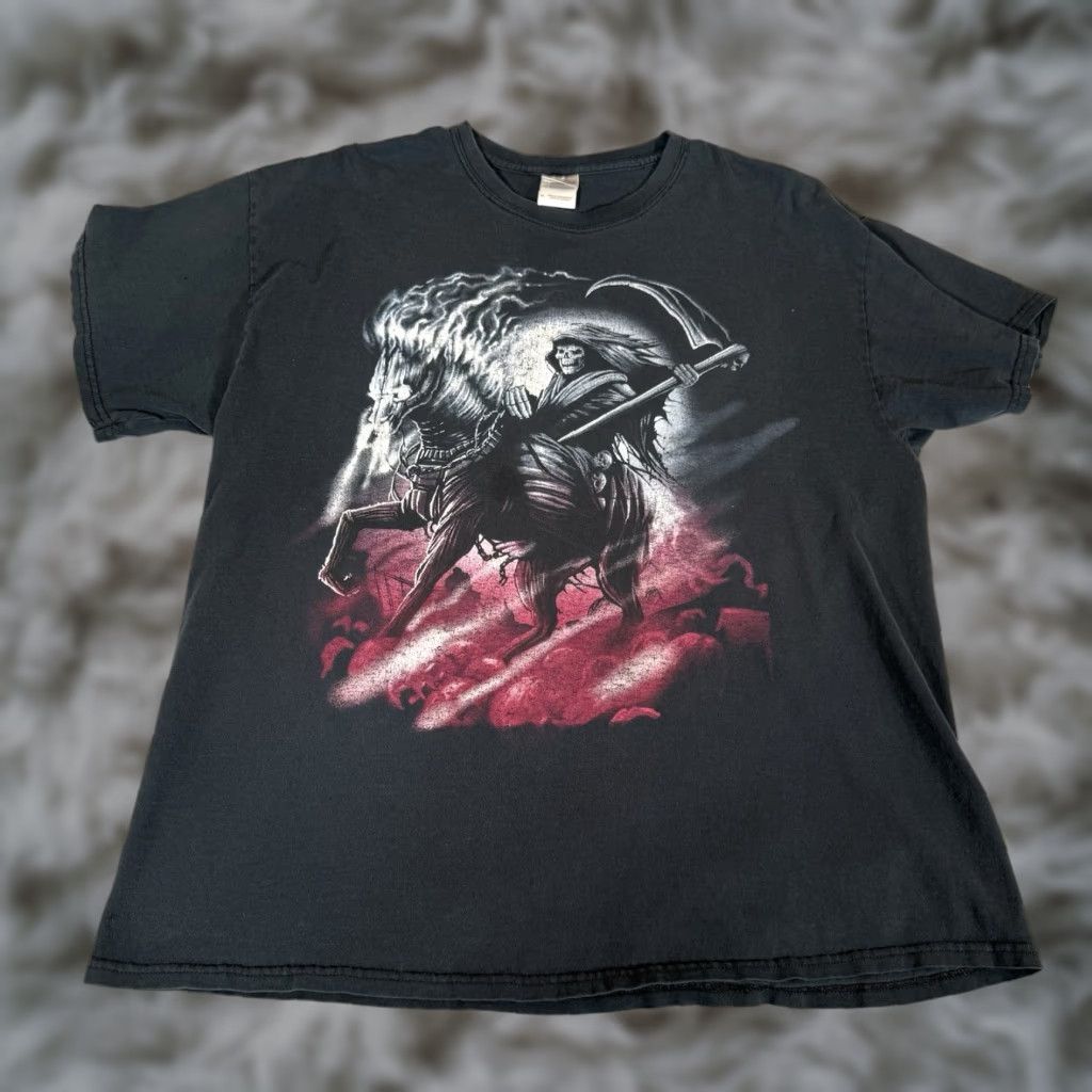 Gildan VINTAGE Gildan T-Shirt Mens XL Black Skull Reaper Distressed Grunge Faded Crew Neck Short Sleeve Graphic Print Cotton Size US XL / EU 56 / 4 - 1 Thumbnail
