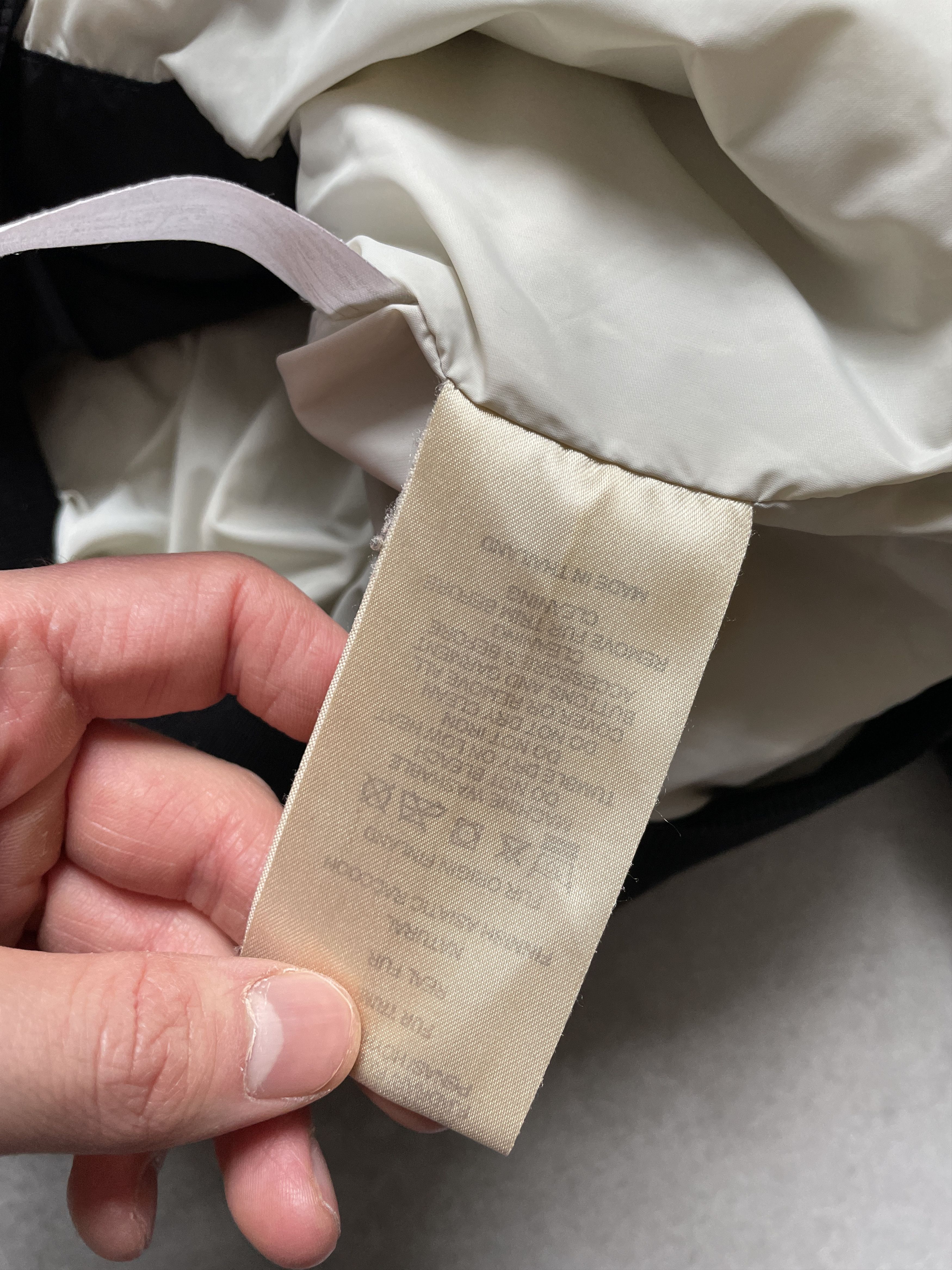Burberry BURBERRY BLACK NYLON DOWN BOMBER JACKET Size US XL / EU 56 / 4 - 3 Thumbnail