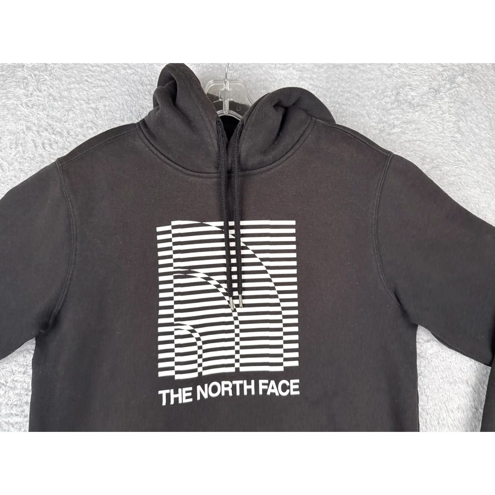 The North Face The North Face Hoodie Mens Small Black Graphic Half Dome Pullover Sweater Size US S / EU 44-46 / 1 - 4 Thumbnail