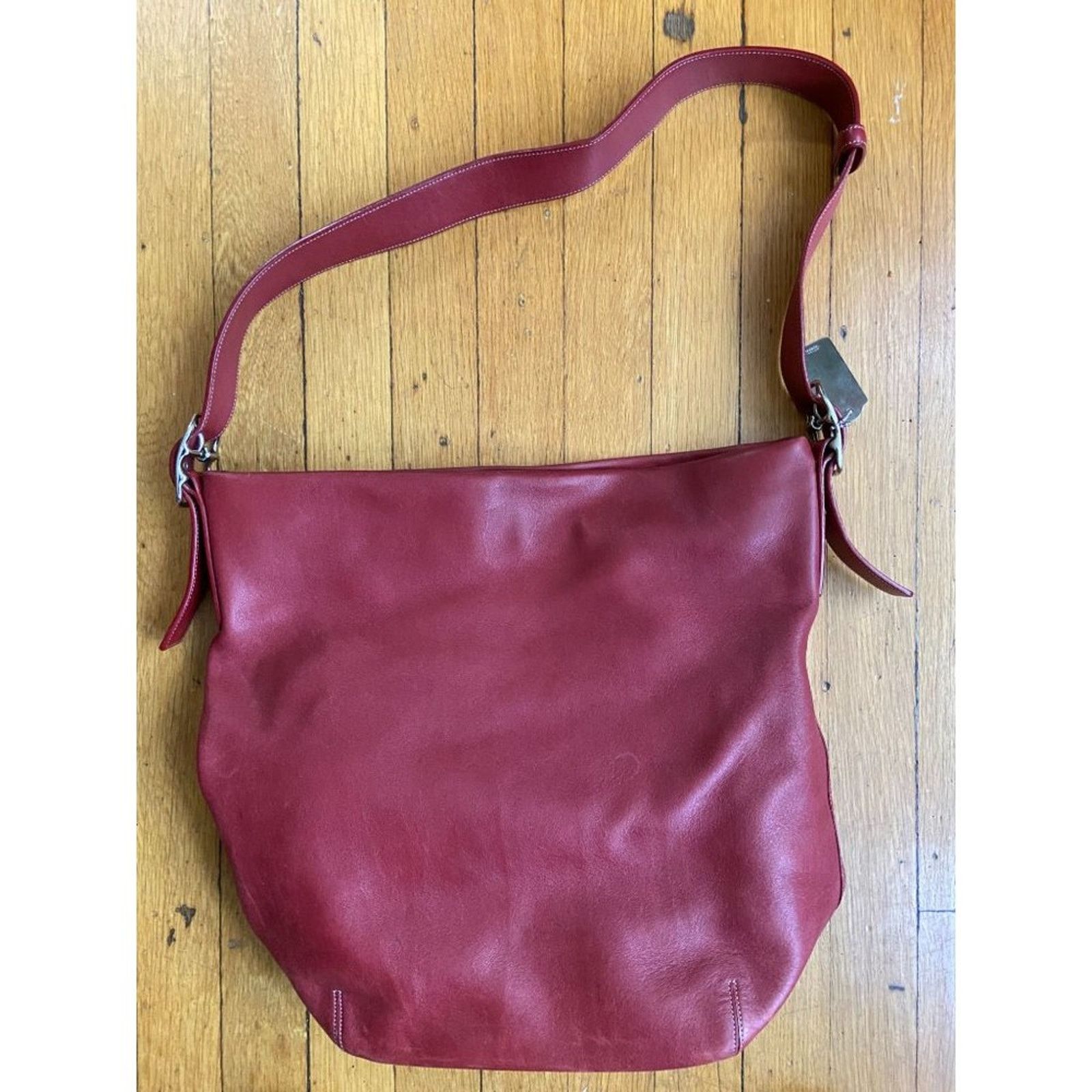 Coach Coach Beautiful Red Bucket Handbag Size ONE SIZE - 5 Thumbnail
