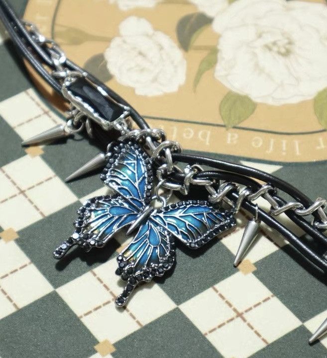 Japanese Brand × Jewelry Retro streetwear punk huge butterfly spike choker necklace Size ONE SIZE - 5 Thumbnail