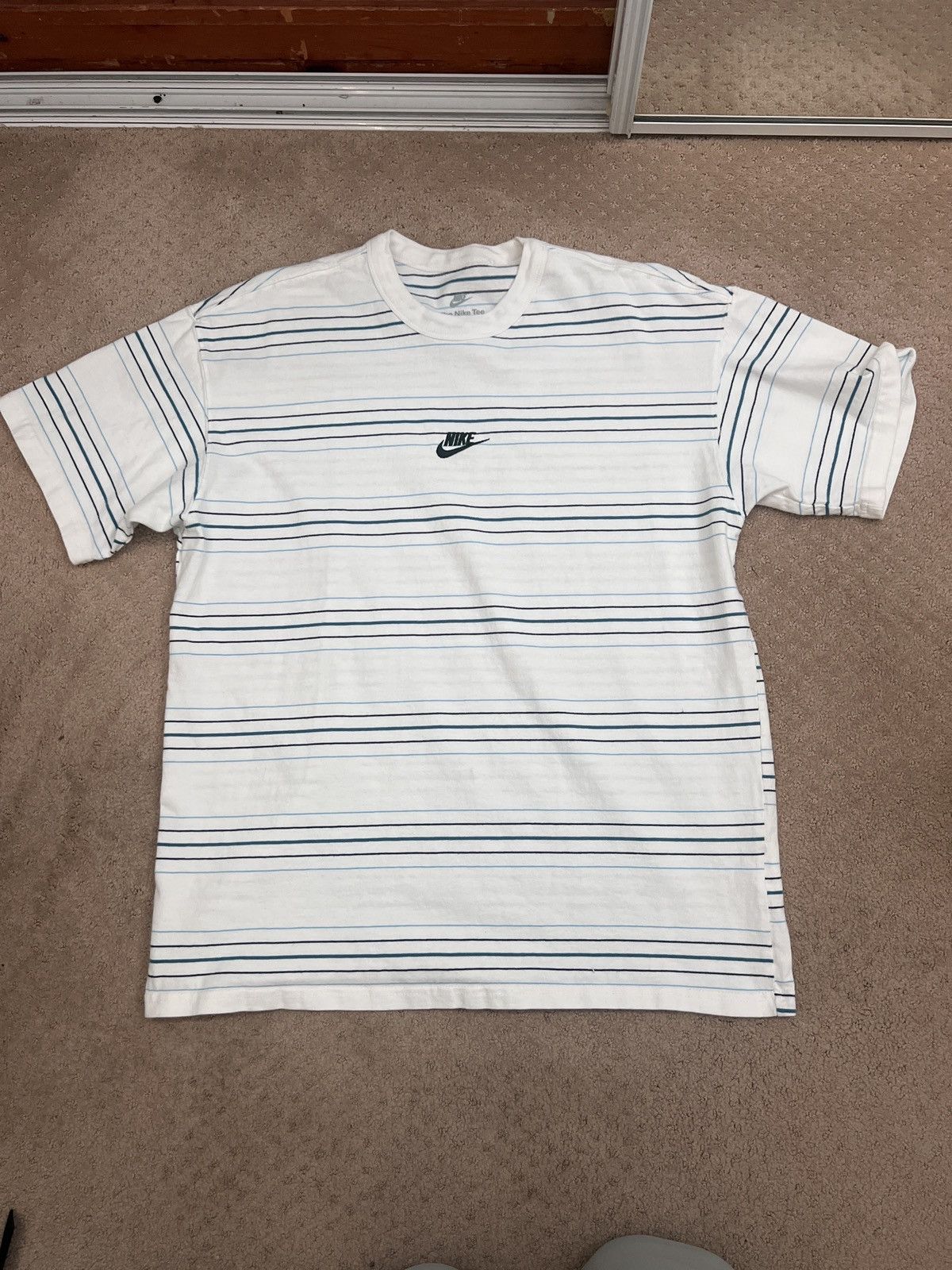 Nike White/blue Nike Center Logo Tee Size US M / EU 48-50 / 2 - 1 Thumbnail