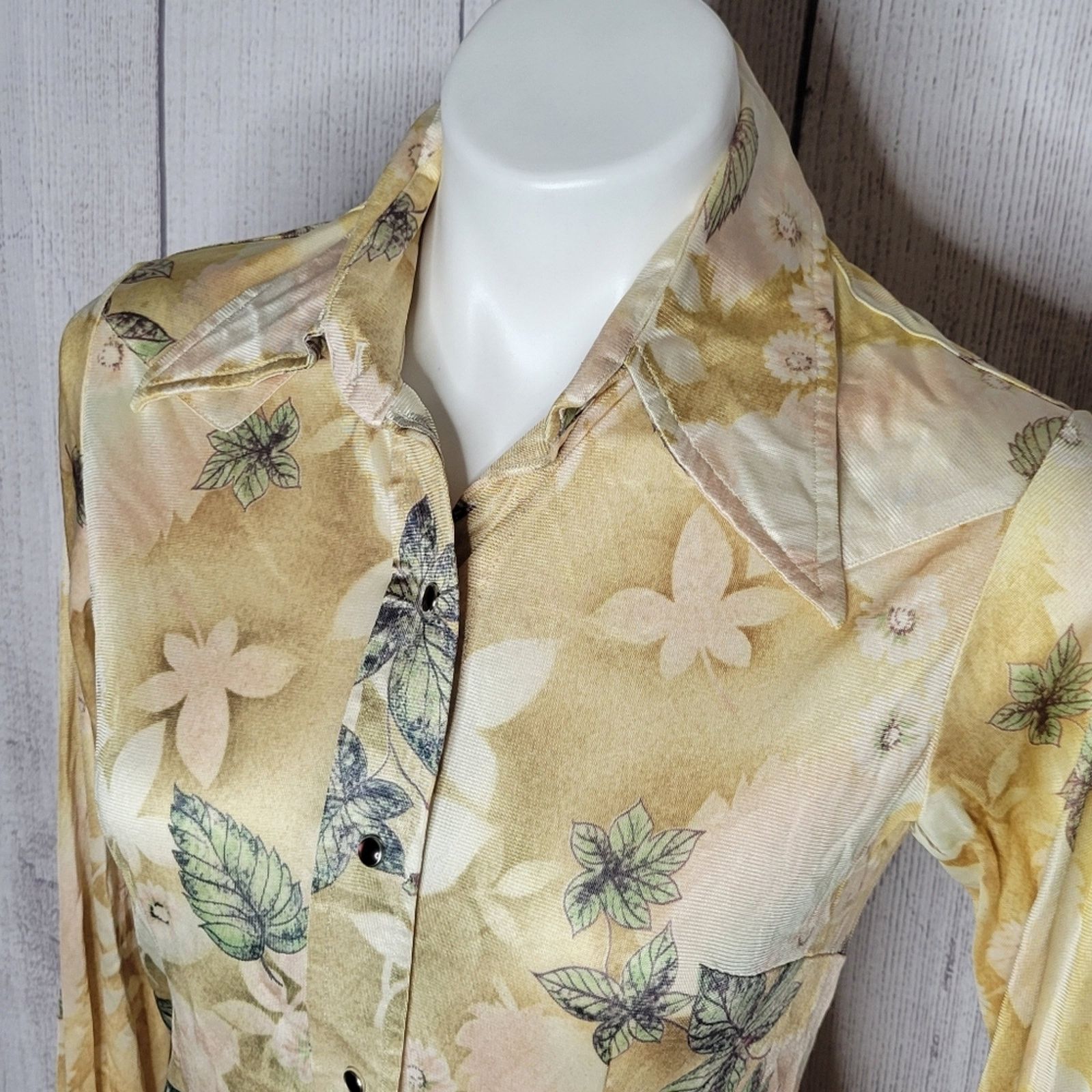 Vintage Vintage Rockies Floral/Leaf Print Dagger Collar Pearl Snap Size S / US 4 / IT 40 - 2 Thumbnail