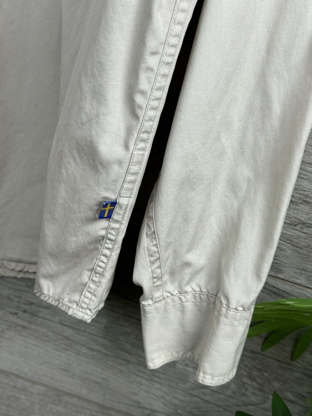 Fjallraven Overshoot Fjallraven Vintage Outdoor Y2K Size S-M Size US S / EU 44-46 / 1 - 8 Thumbnail