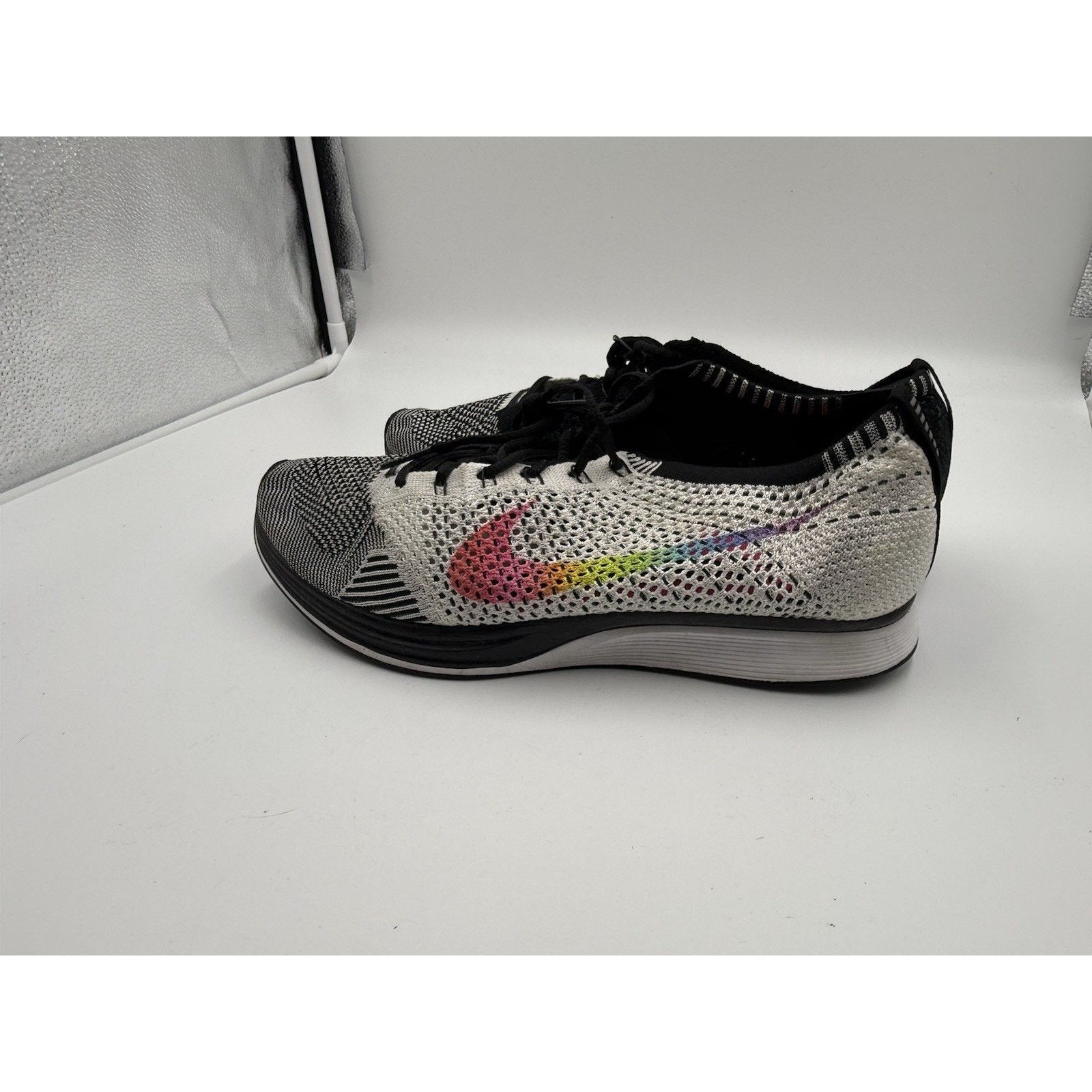 Nike Size 10 - Nike Flyknit Racer Be True NBS402 Size US 10 / EU 43 - 2 Thumbnail