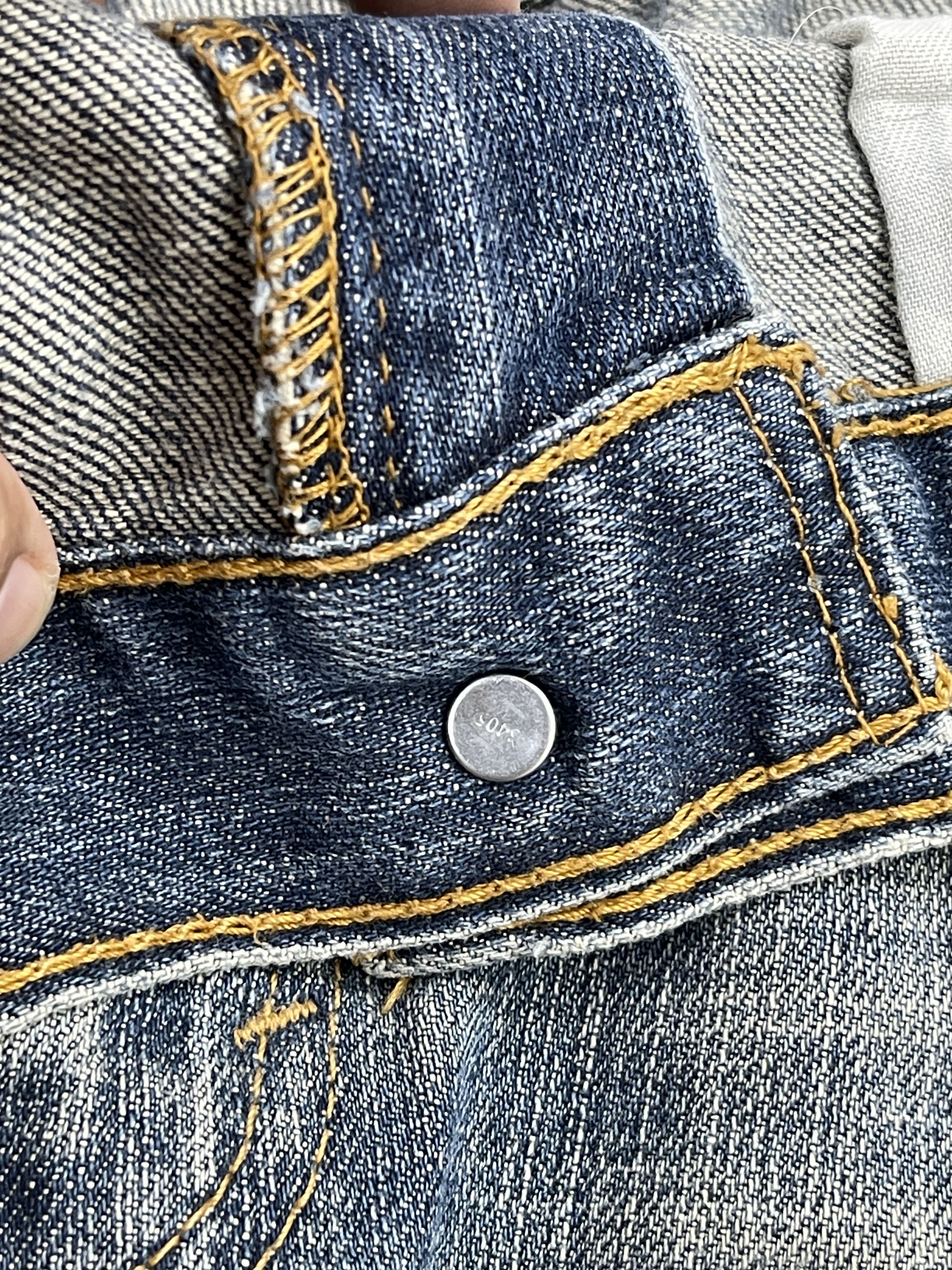 Levi's × Vintage Distressed Faded Blue Vintage Levis 505 Jeans DP2563 Size US 33 - 16 Thumbnail