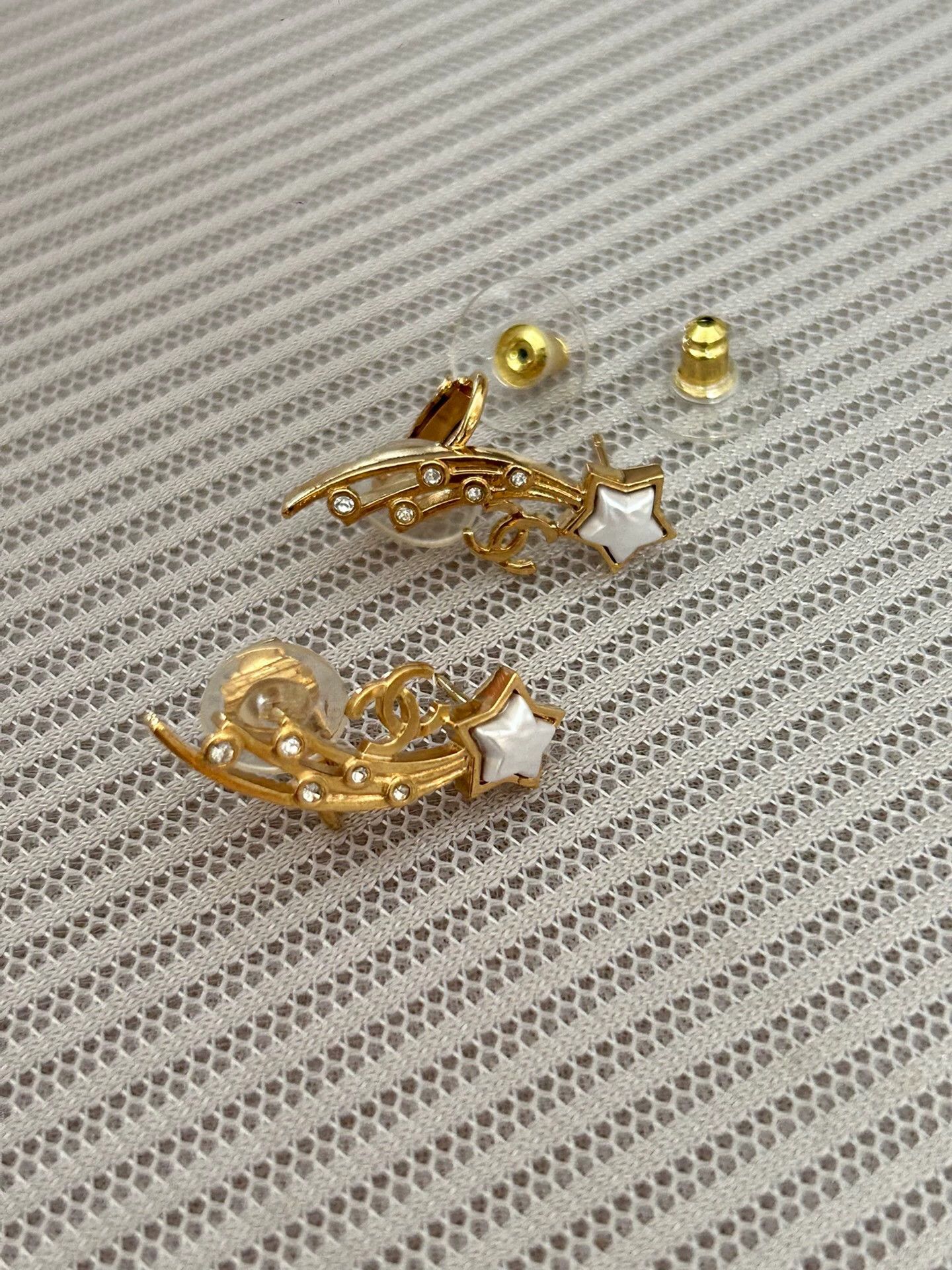 Chanel Chanel 24C New Comet Earrings Size ONE SIZE - 1 Thumbnail
