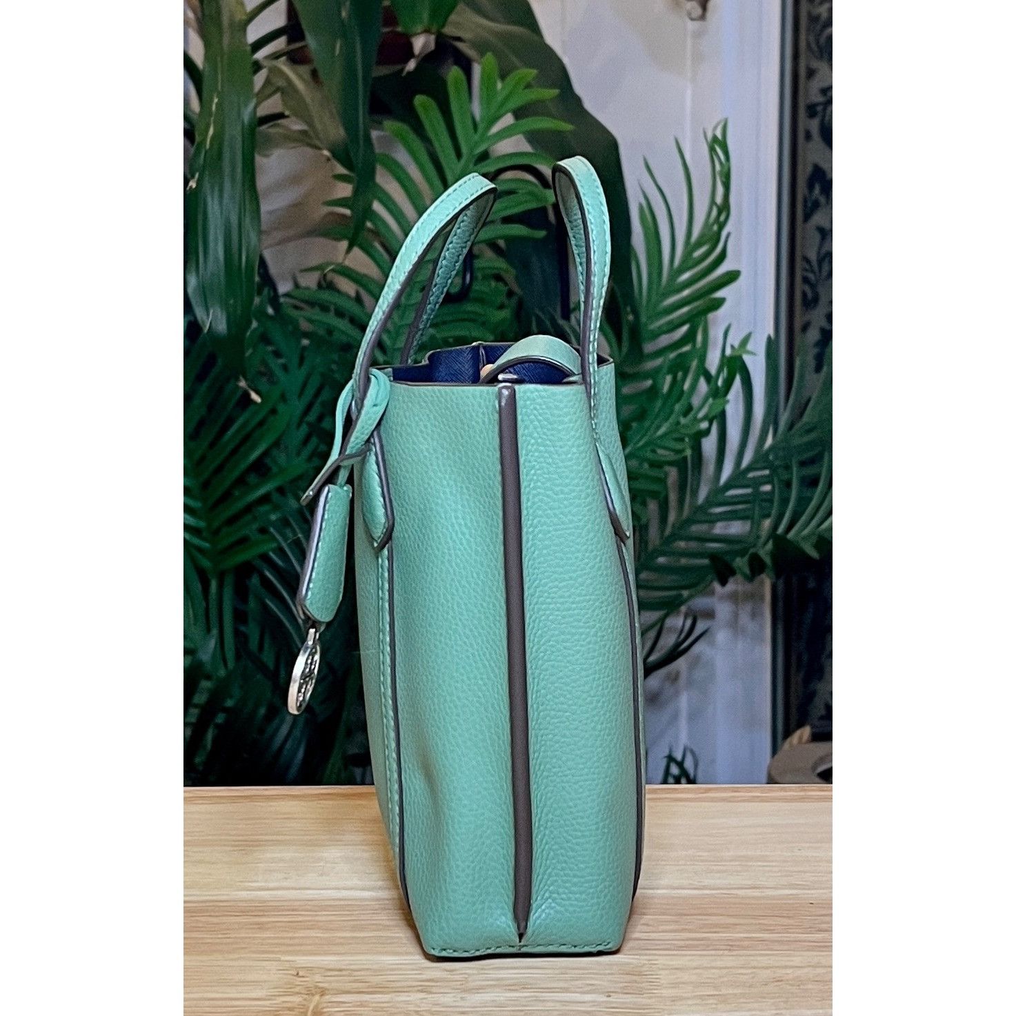 Tory Burch ✺✺ AUTHENTIC TORY BURCH Green Small Perry Handbag/Crossbody Size ONE SIZE - 3 Thumbnail