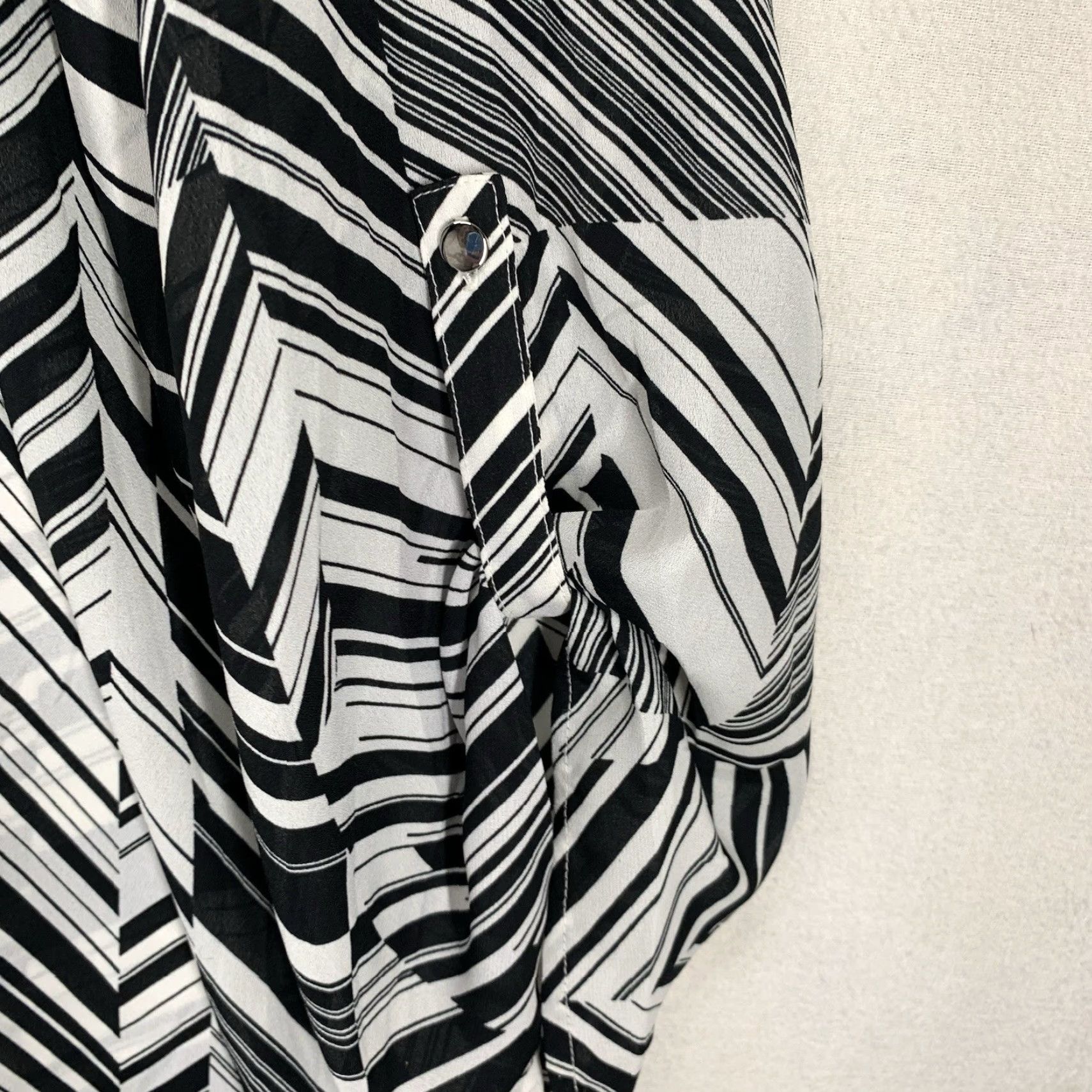 Vintage Geometric Boho Women's 2X Top Black & White Relaxed Sheer Flowy Size XXL / US 16-18 / IT 52-54 - 6 Thumbnail