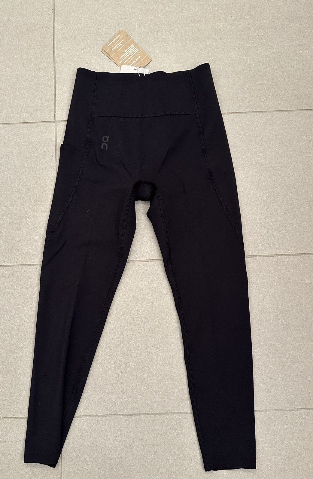 On On Running Studio Tight 7/8 Size 27" / US 4 / IT 40 - 6 Thumbnail