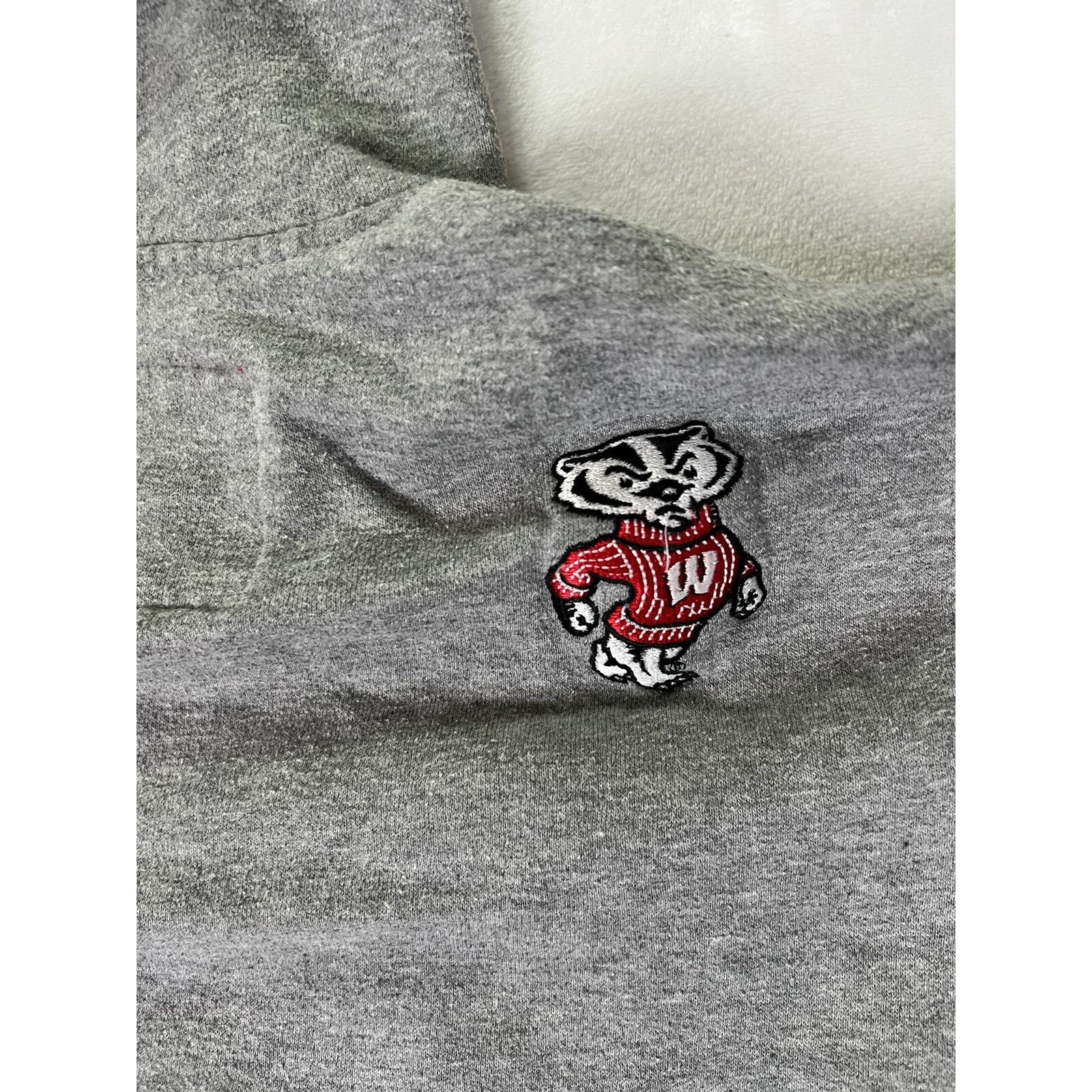 Vintage Vintage Wisconsin Badgers Full Zip Hoodie Sweatshirt Size Me Size US M / EU 48-50 / 2 - 7 Thumbnail