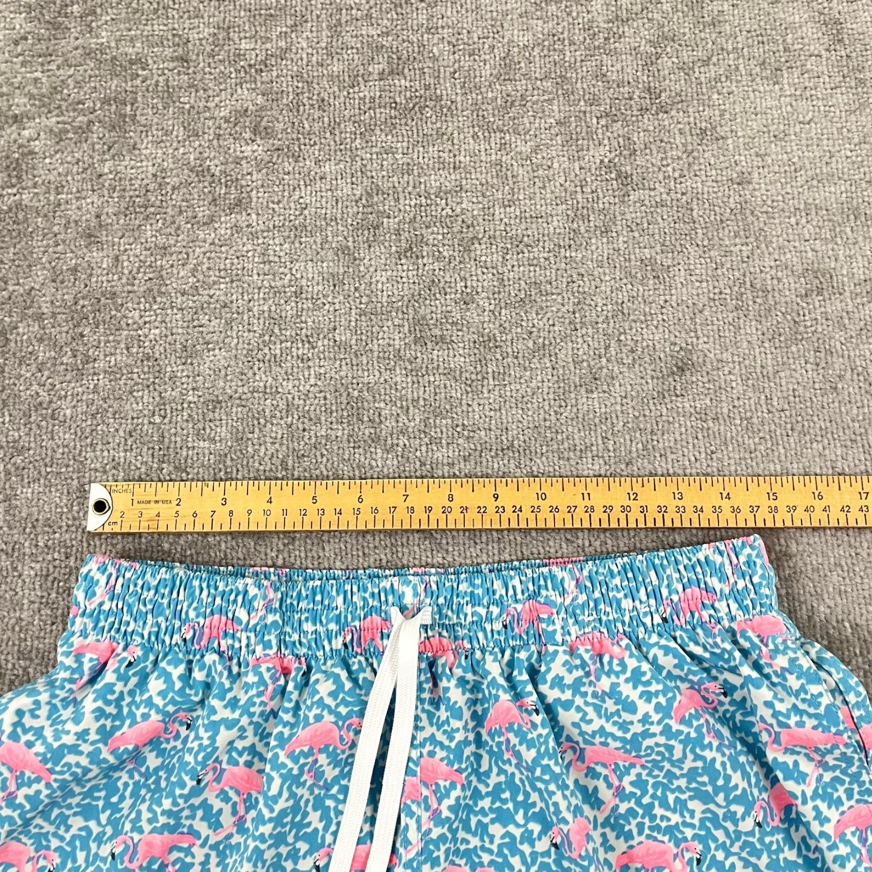 Chubbies CHUBBIES Swim Trunks Mens Large 7" Lined Domingos Flamingos Board Shorts Beach, Outdoor, Sports Mens Size US 33 - 5 Thumbnail