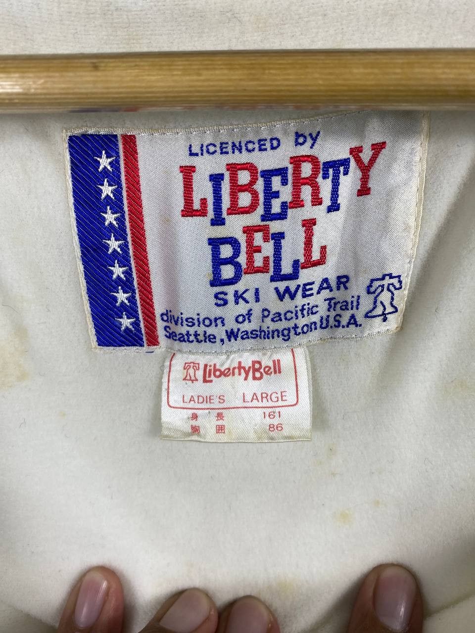 Liberty vintage liberty bell ski puffer jacket nice design Size L / US 10 / IT 46 - 9 Thumbnail