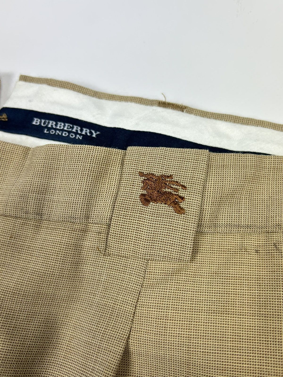 Burberry Burberry Wool Trousers casual pants Size US 36 / EU 52 - 11 Thumbnail
