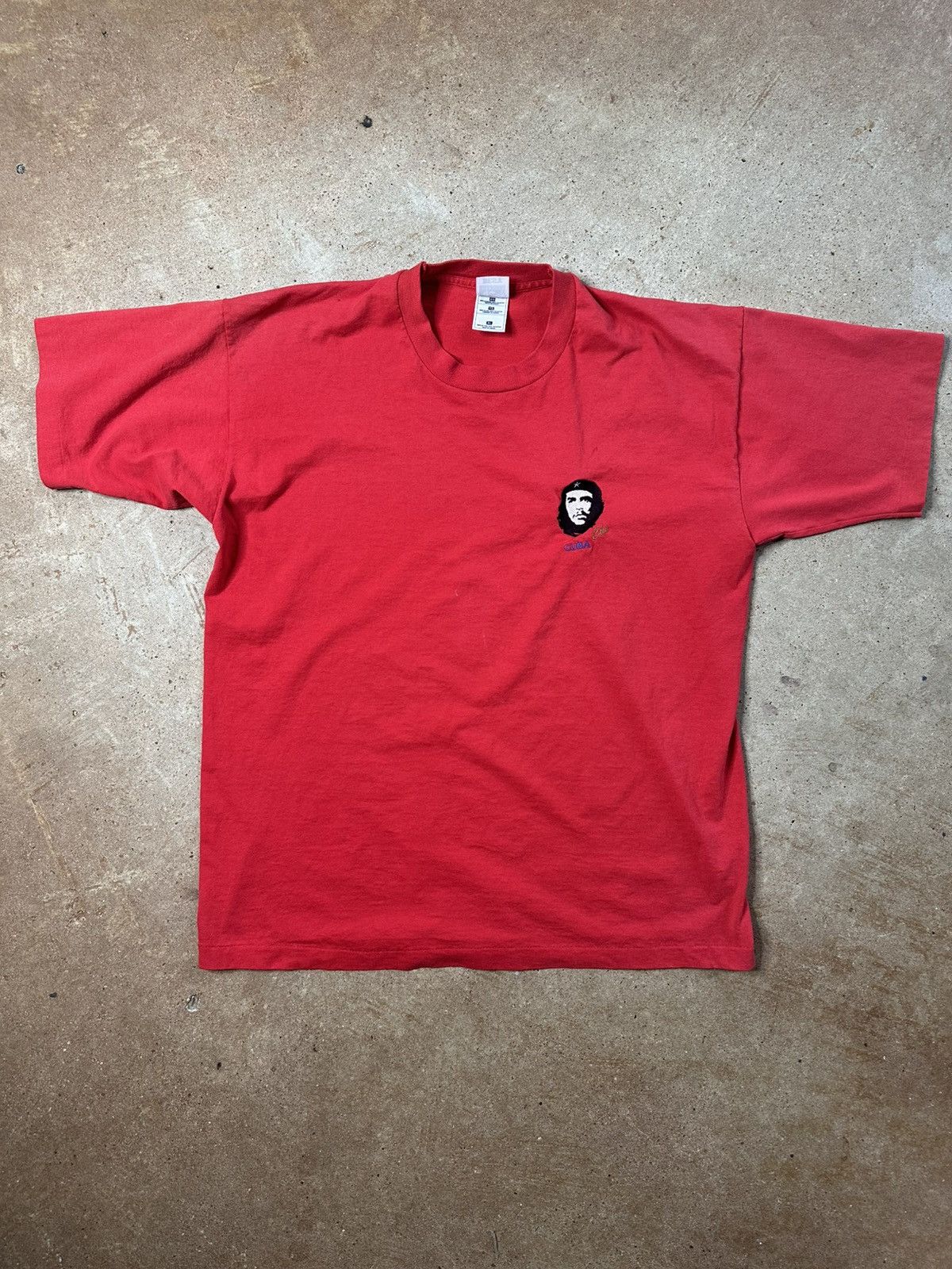 Vintage Vintage Single Stitch Cuba For Che Embroidered Tee Size US XL / EU 56 / 4 - 1 Thumbnail