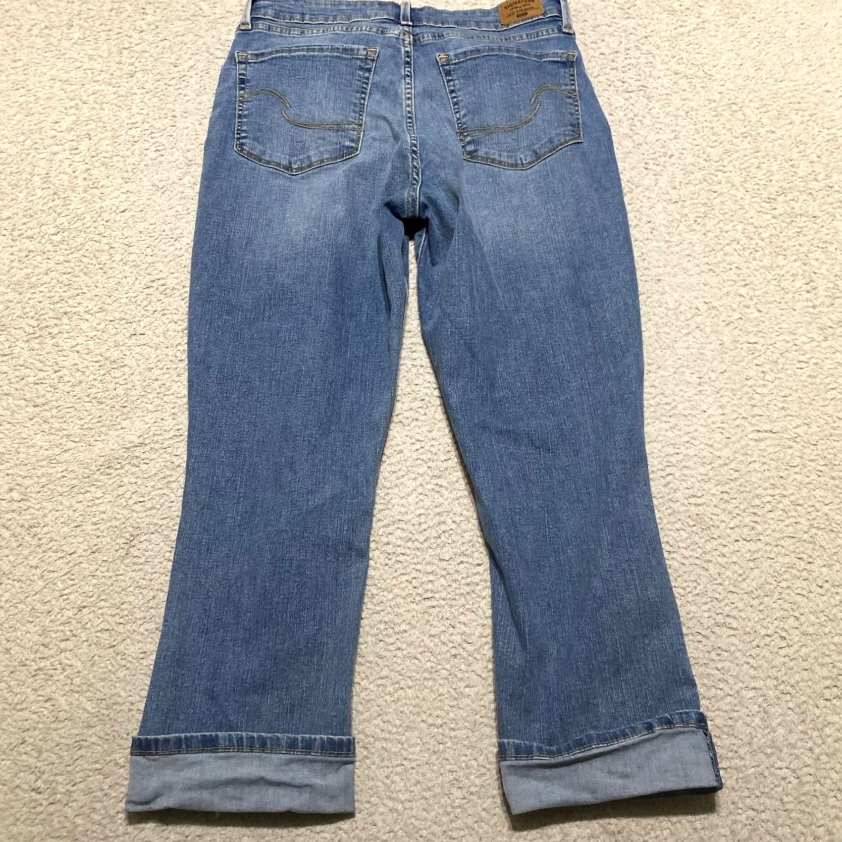 Levi's Levi's Signature Jeans Capri Womens sz 6 Blue Denim Medium Wash 5-Pocket Regular Inseam 22in Stretch Logo Vintage: No Size 28" / US 6 / IT 42 - 2 Thumbnail