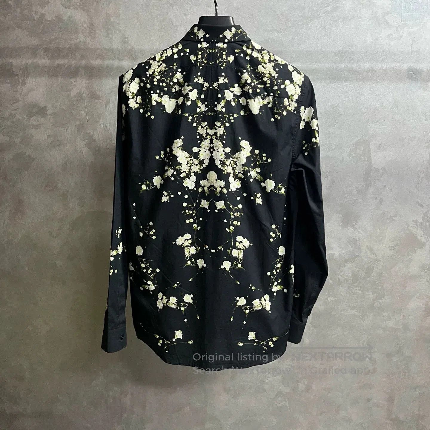 Givenchy Givenchy Classic Black Printed Lapel Shirt. Size US M / EU 48-50 / 2 - 5 Thumbnail
