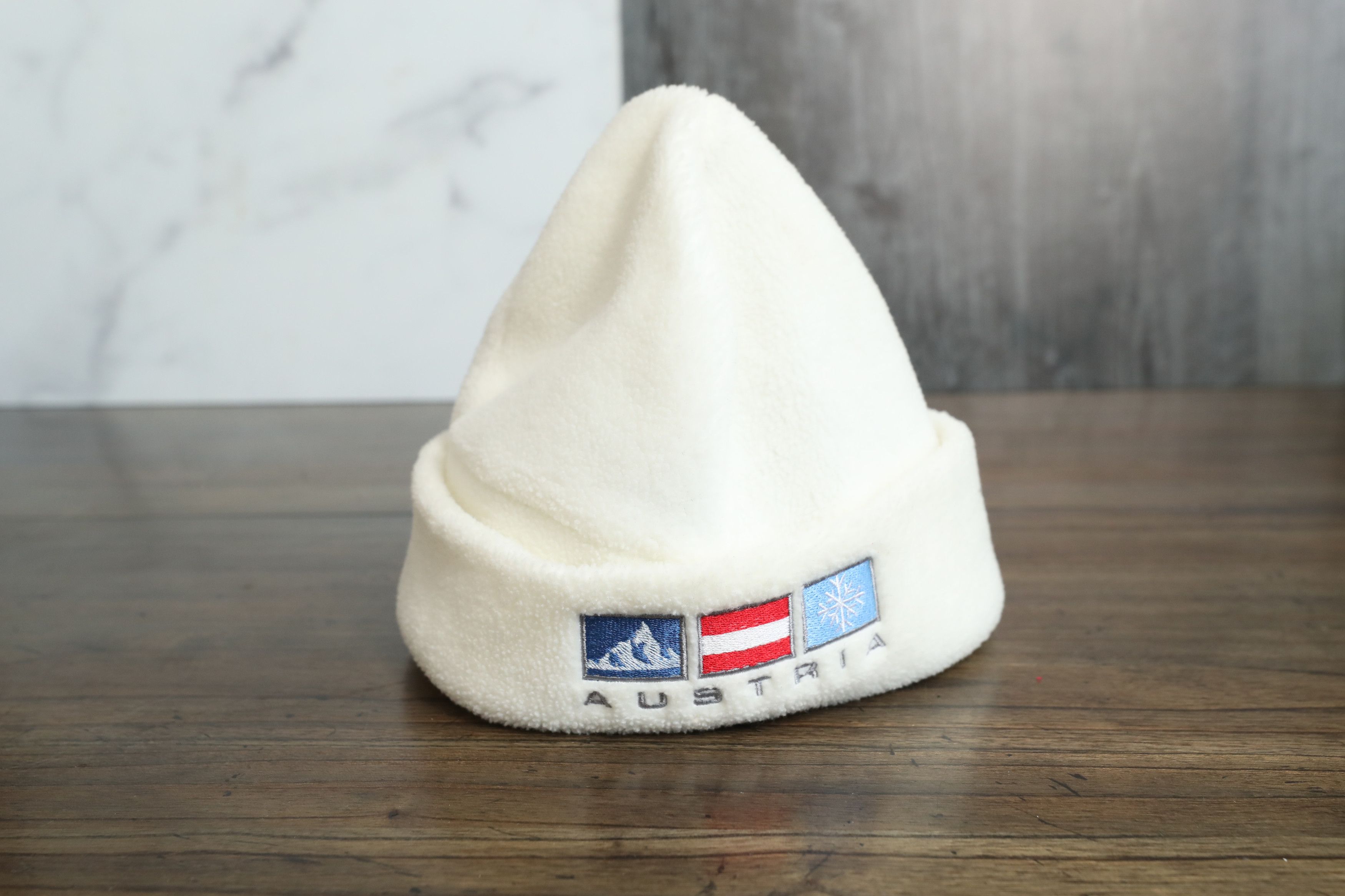 Vintage TAGO White Fleece Austria Beanie (OS) Size ONE SIZE - 1 Thumbnail