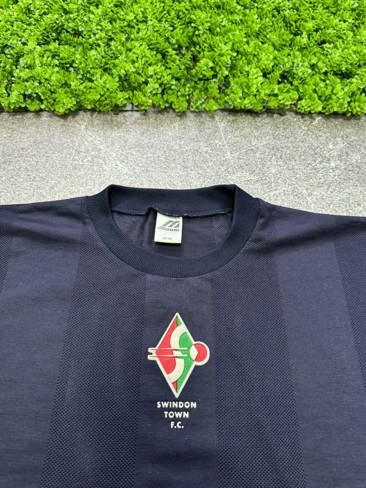 Mizuno × Vintage Rare Original Swindon Town 1995 Football Sz XL Size US XL / EU 56 / 4 - 3 Thumbnail