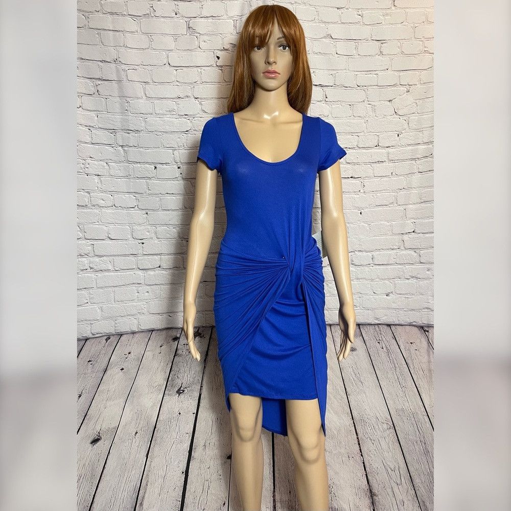 Other NWT New VANITY ROOM Cap Sleeve Twist Asymmetrical Blue Dres Size XS / US 0-2 / IT 36-38 - 1 Thumbnail
