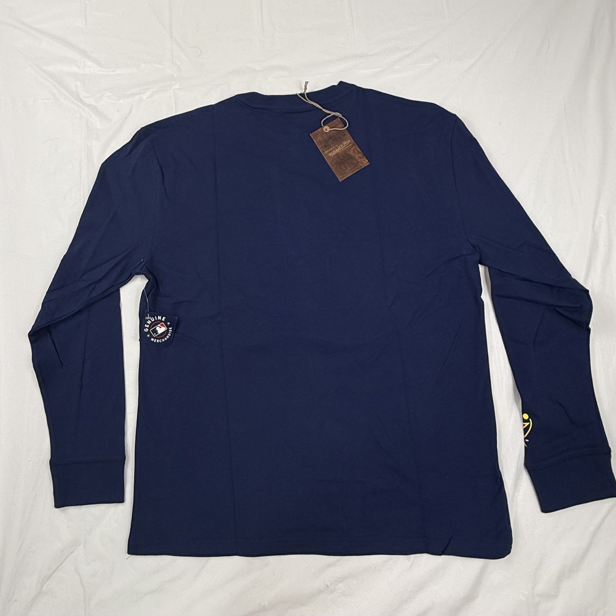 Mitchell & Ness Mitchell & Ness Houston Astros Space City Long Sleeve Shirt Size US L / EU 52-54 / 3 - 2 Thumbnail