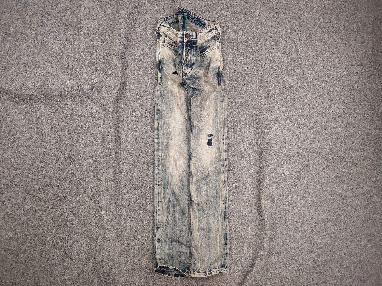 Diesel Diesel Thanaz Vintage Washed Distressed Denim Jeans l.g.b. Size US 30 / EU 46 - 1 Thumbnail