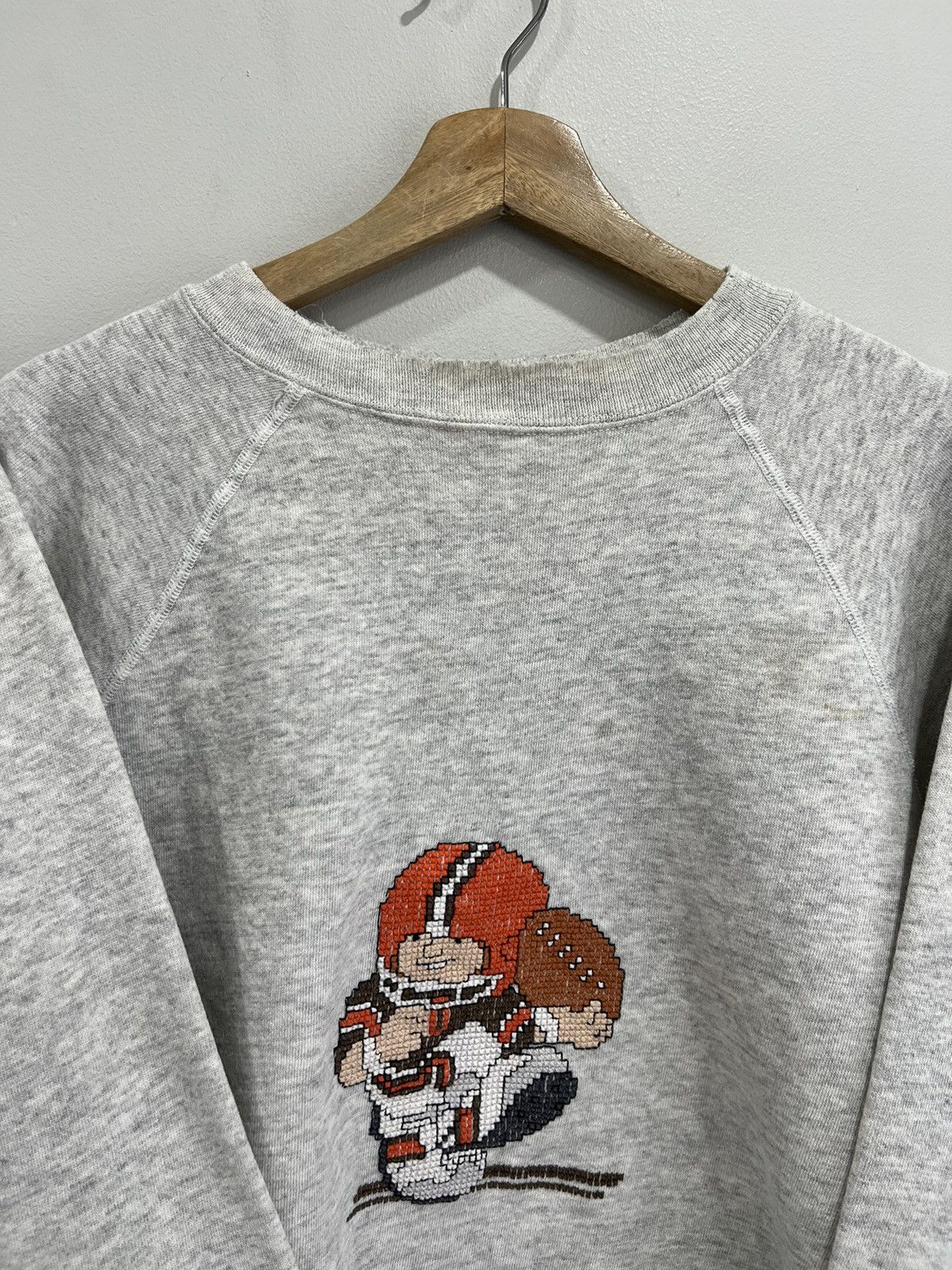 Vintage Vintage Cleveland Browns Sweater Sweatshirt Size US L / EU 52-54 / 3 - 3 Thumbnail
