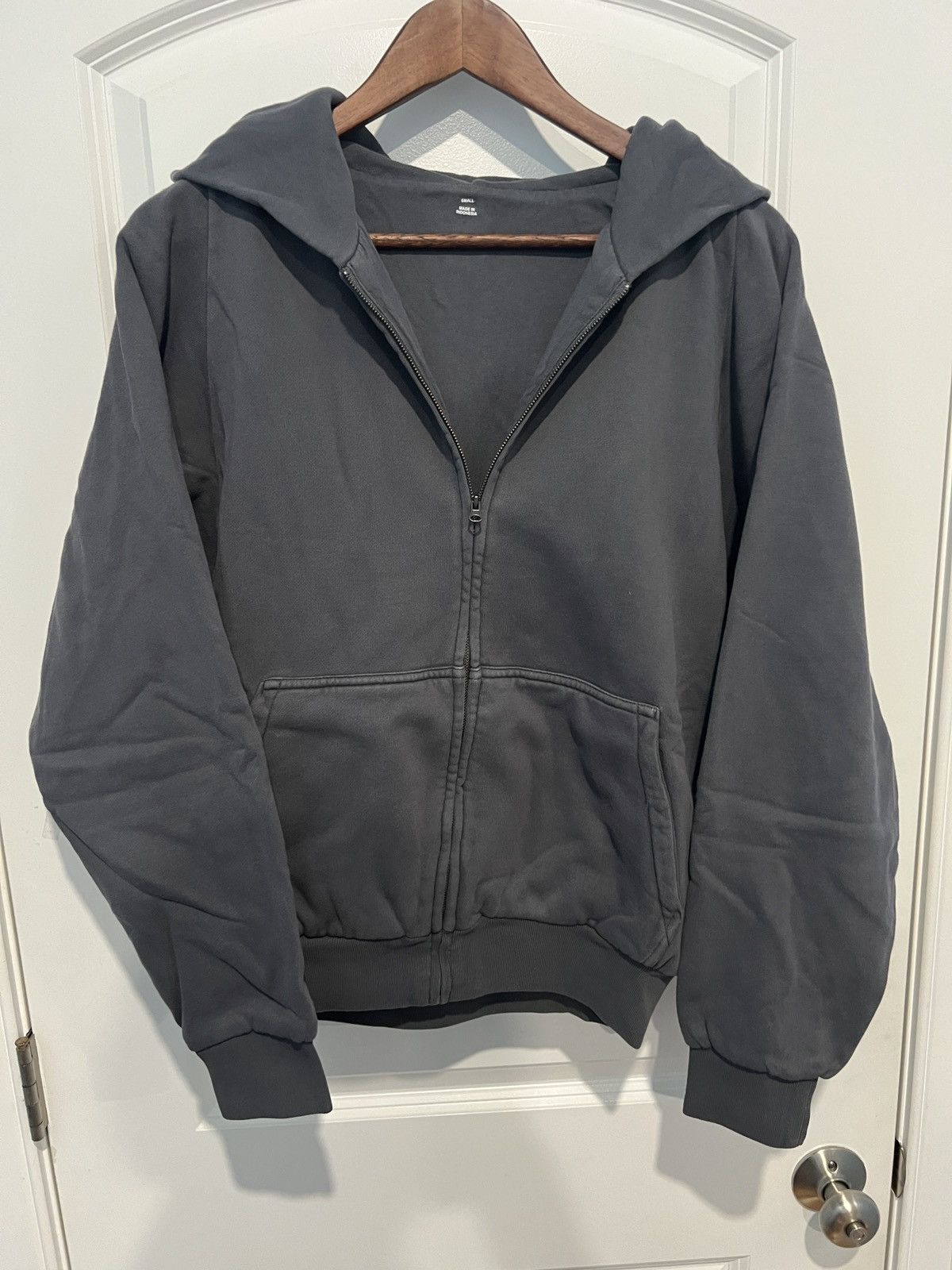 Balenciaga × Gap × Yeezy Yeezy Gap Zip Up Hoodie Poetic Black Small Size US S / EU 44-46 / 1 - 2 Thumbnail