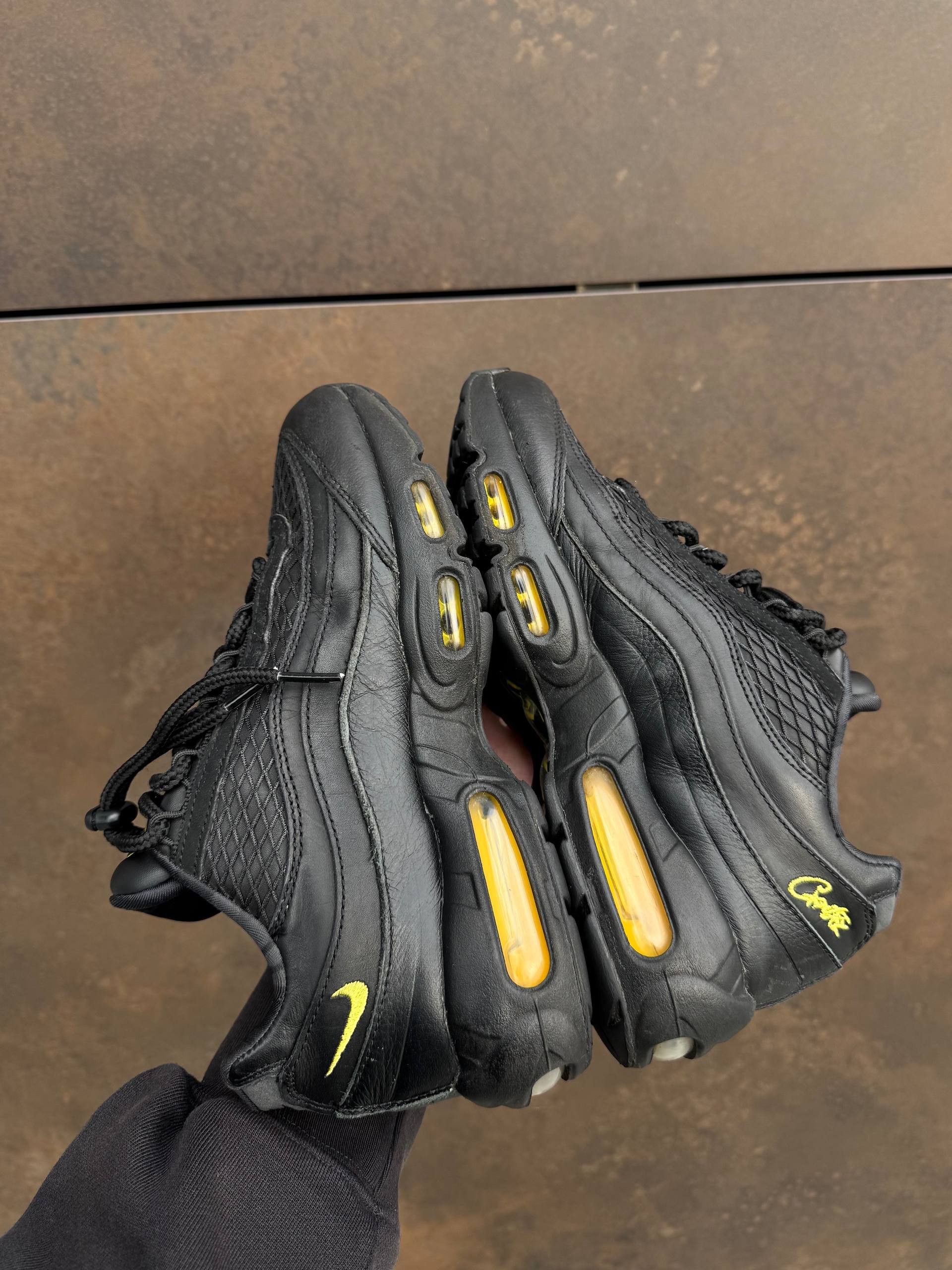 Corteiz × Nike Nike Air Max 95 x Corteiz Black Tour Yellow Honey FB2709-003 Size US 7 / EU 40 - 14 Thumbnail