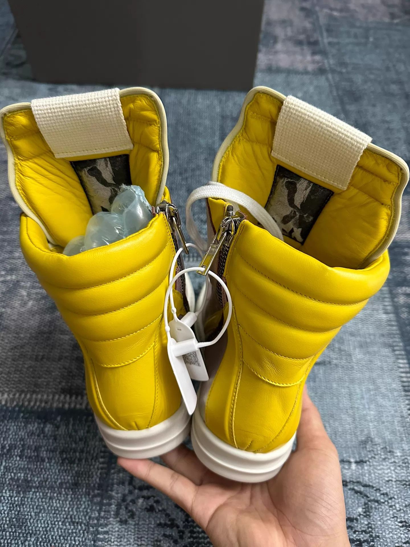 Rick Owens Rick Owens colorblock triangle light pink yellow 37 Size US 6.5 / IT 36.5 - 5 Thumbnail