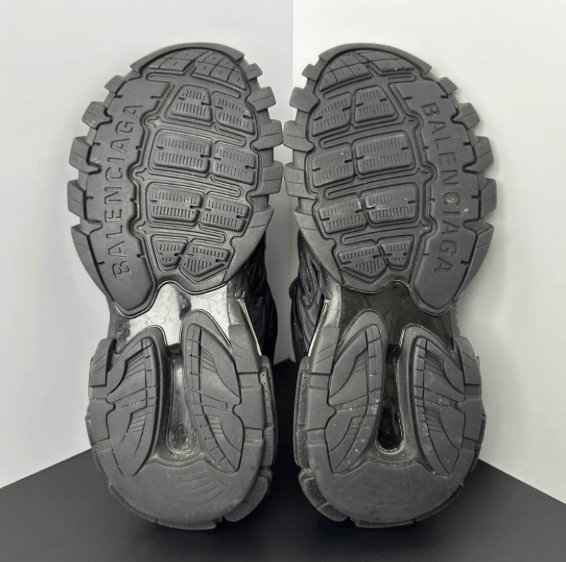 Balenciaga Balenciaga retro chunky sneakers Size US 9 / EU 42 - 5 Thumbnail
