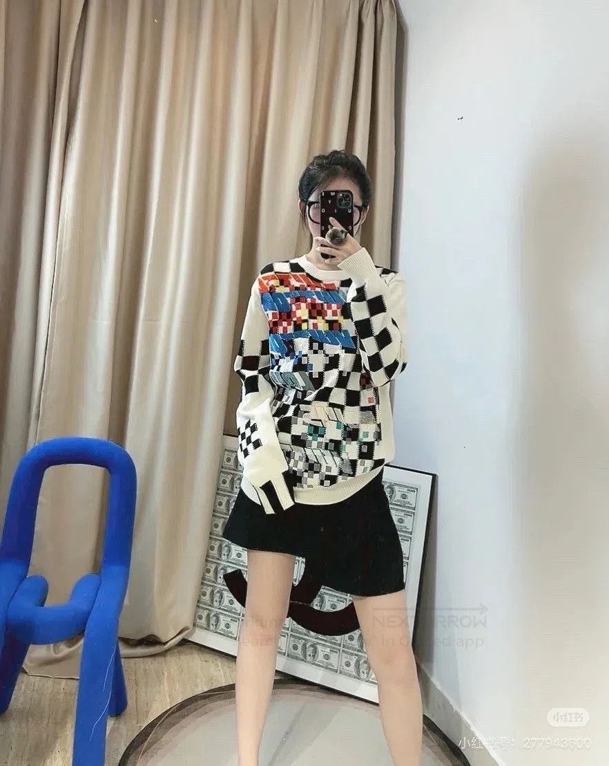 Louis Vuitton LV Racing Checkerboard Crewneck Sweater. Size US M / EU 48-50 / 2 - 9 Thumbnail