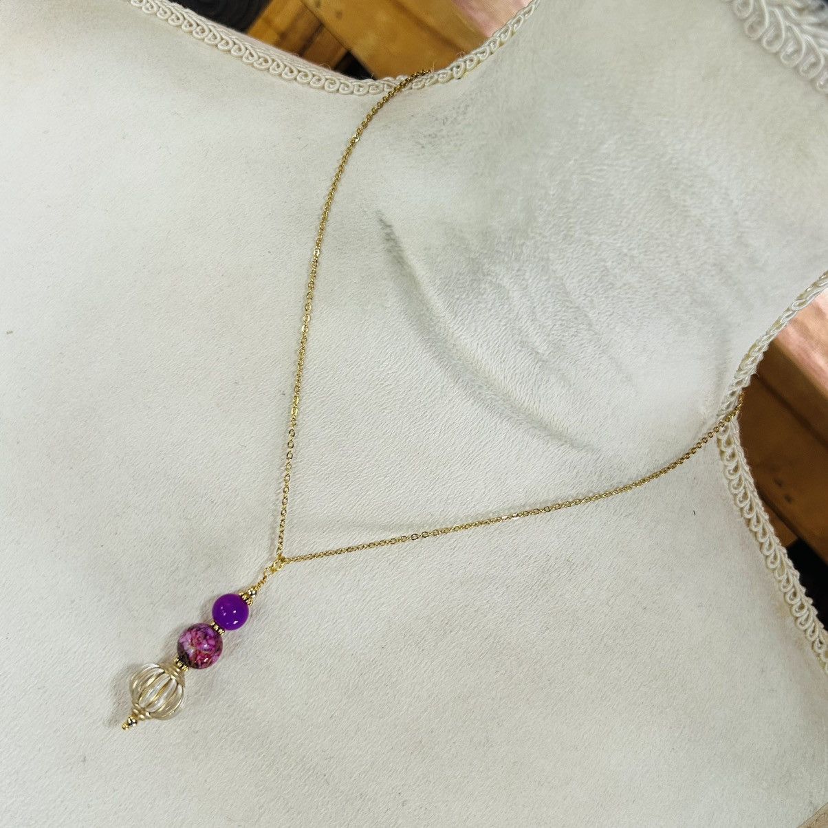 Handmade Handcrafted elegant glass beaded pendant on chain necklace Size ONE SIZE - 2 Thumbnail