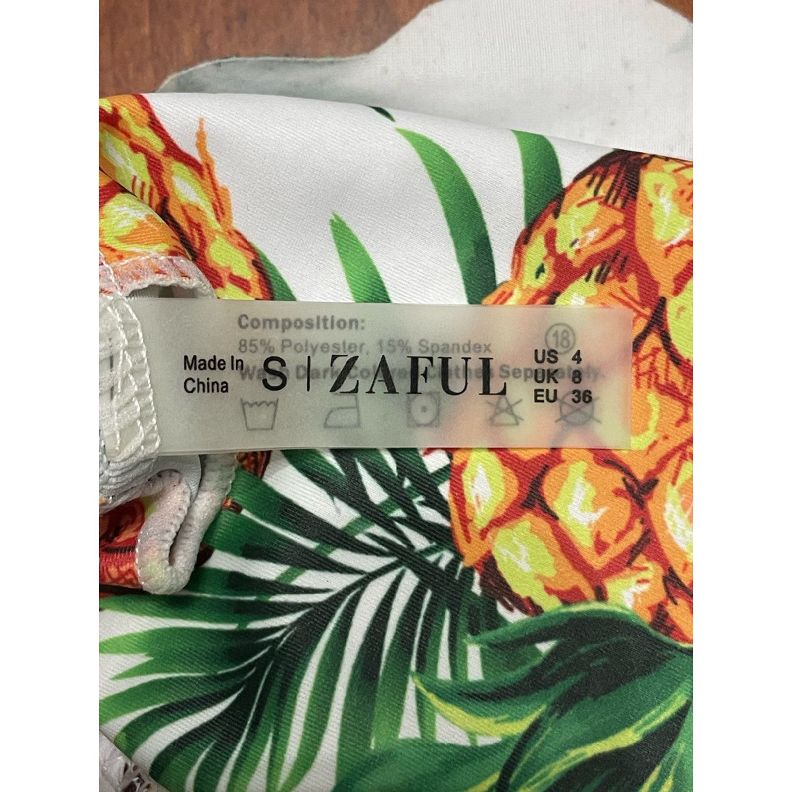 Other Zaful Bandeau Swimsuit Top Vibrant Pineapple White/Green W 4 Size ONE SIZE - 8 Thumbnail