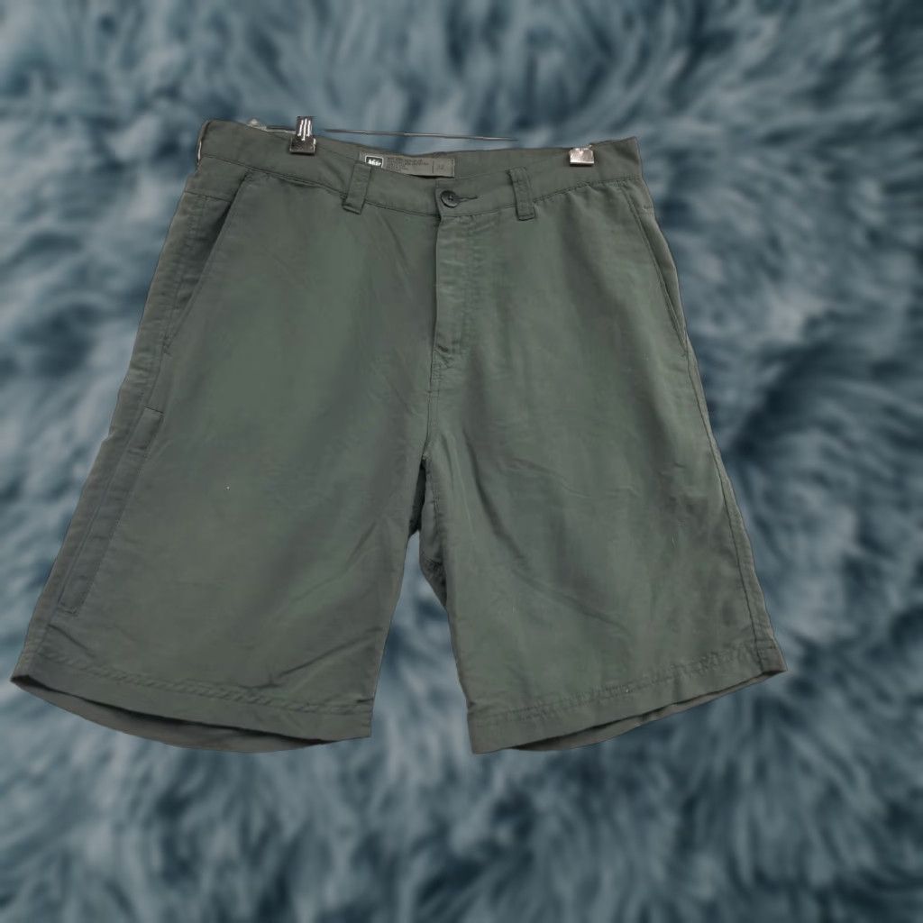Vintage REI Bermuda Flat Front Shorts 32 Men Green Outdoor Casual Breathing Pockets Regular Cotton Blend Size US 32 / EU 48 - 1 Thumbnail