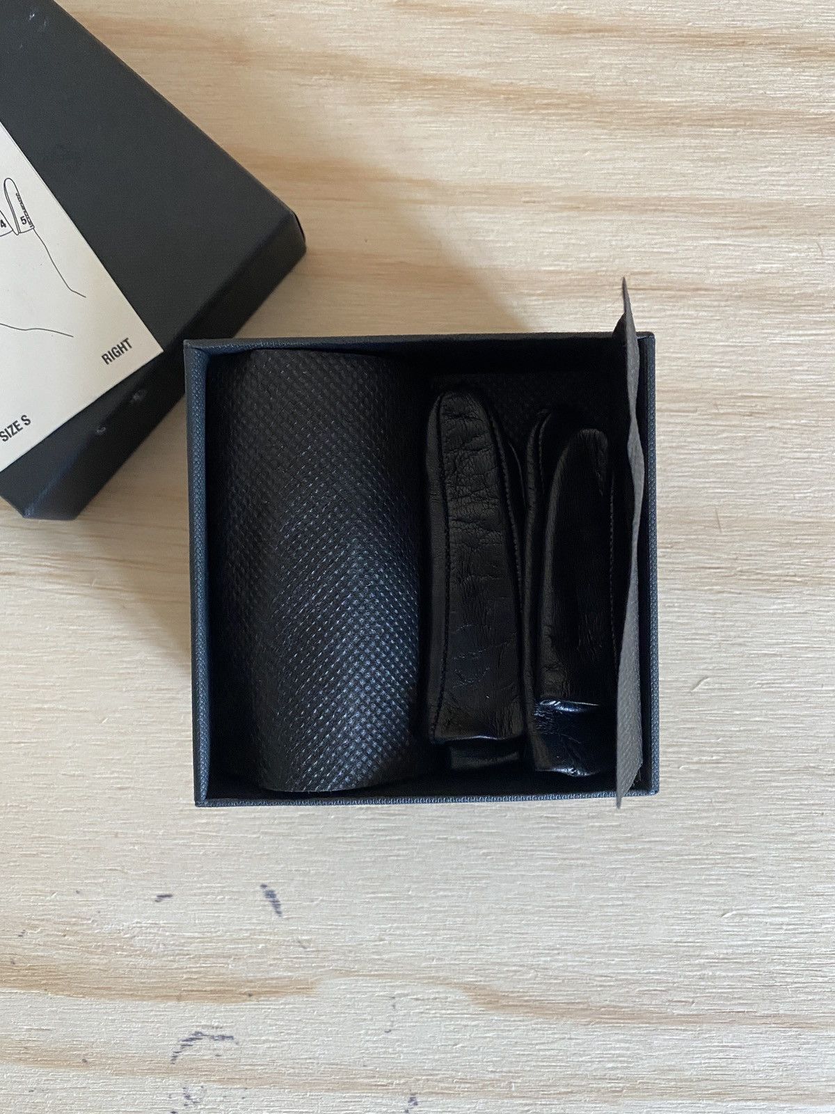 Vetements SS16 Finger Gloves Size ONE SIZE - 6 Thumbnail