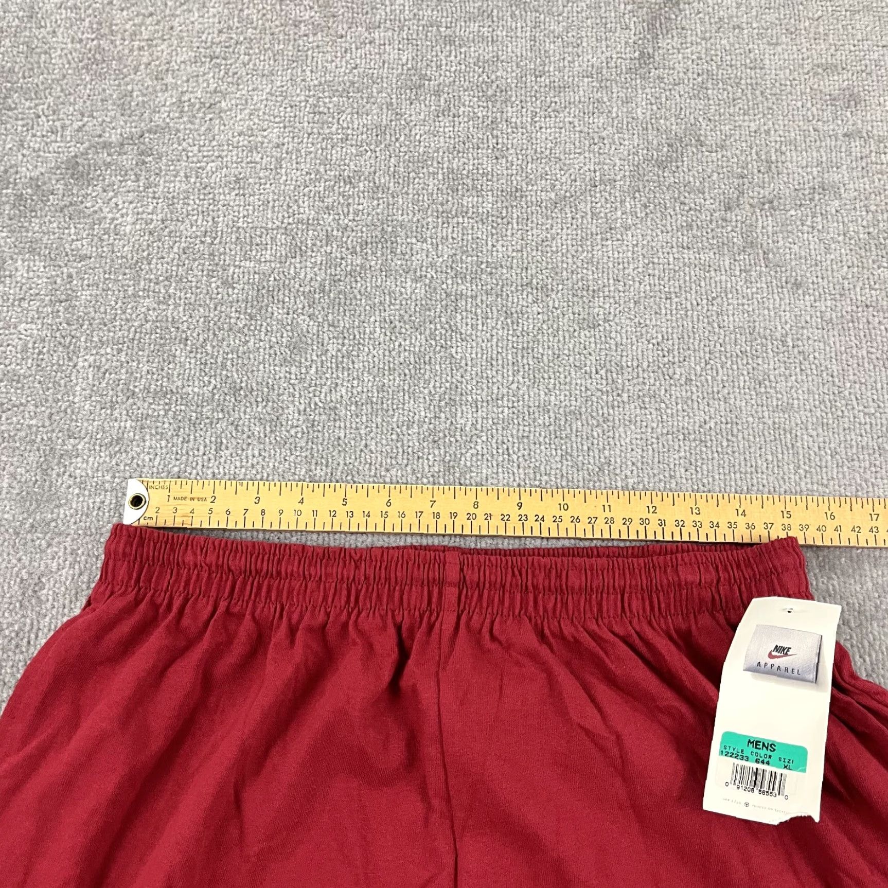 Nike VINTAGE Nike Sweat Shorts Men XL 8" Inseam Red Swoosh 90s Athletic Lightweight Summer Size US 36 / EU 52 - 5 Thumbnail