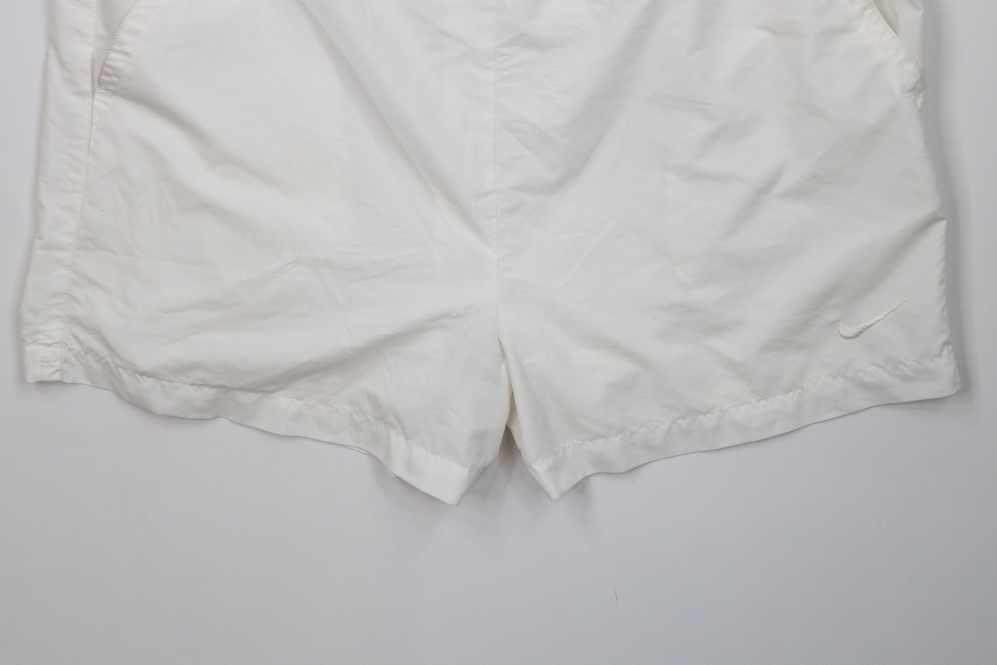 Nike Vintage 90s Nike Mini Swoosh Running Soccer Shorts White Size US 38 / EU 54 - 4 Thumbnail