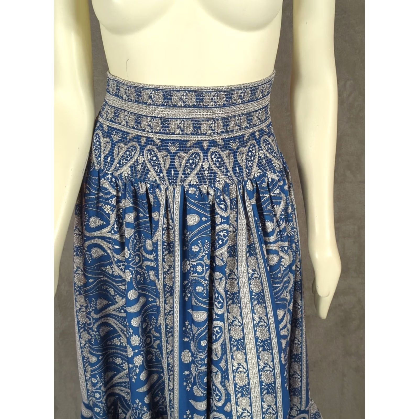 Vintage Storia Blue Boho Bandana Printed Ruffle Convertible Maxi Skirt Smocked Dress S (Blue) Green? Size 28" / US 6 / IT 42 - 7 Thumbnail