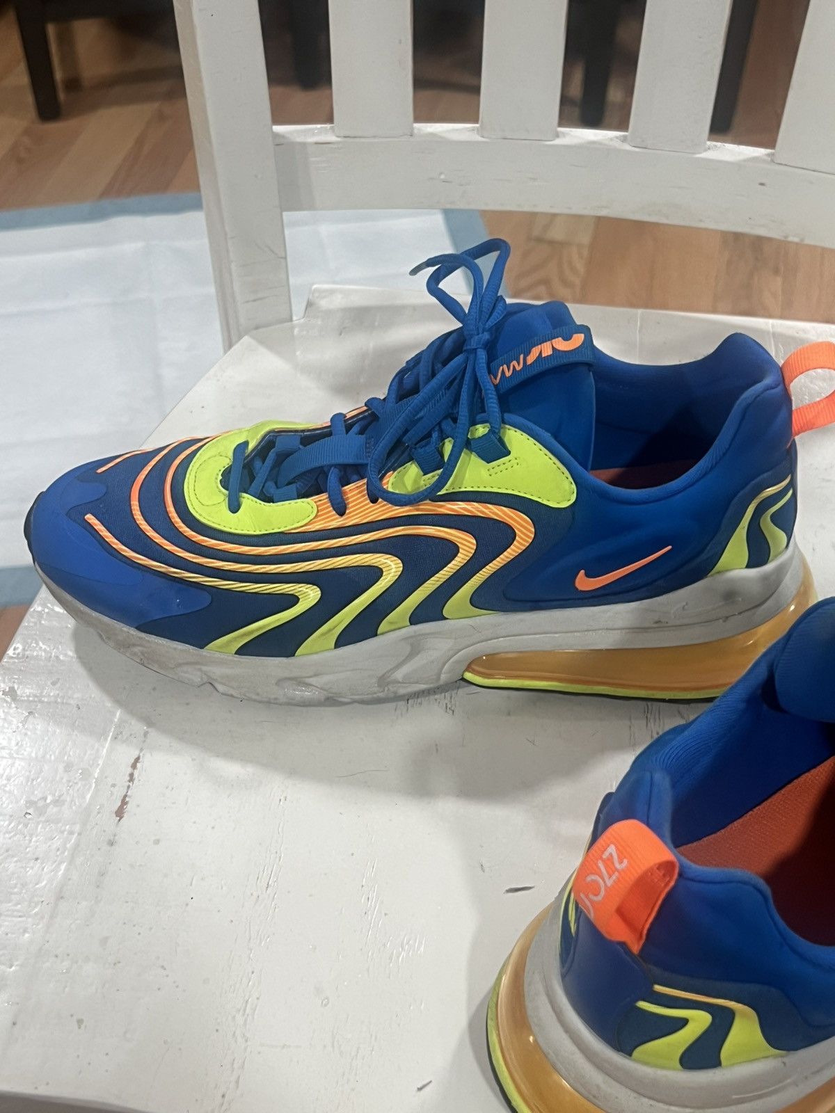 Nike Nike Air Max 270 React “Soar Total Orange Bolt” Size US 13 / EU 46 - 2 Thumbnail
