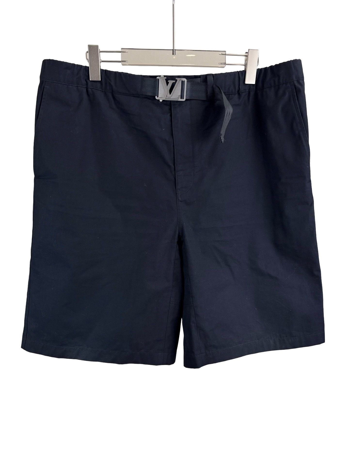 Louis Vuitton Louis Vuitton LV Buckle Shorts Size 56 Size US 40 / EU 56 - 1 Thumbnail