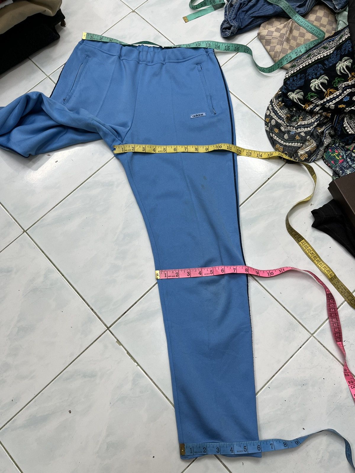 Vintage 🔥🔥🔥STEALS VTG ADIDAS TRACK SUIT Size US 33 - 23 Thumbnail