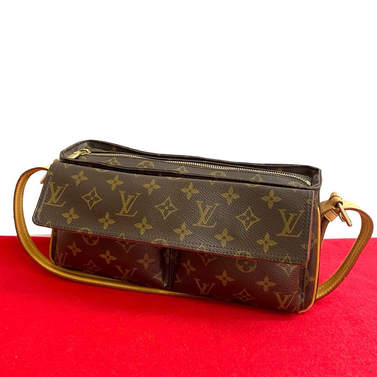 Louis Vuitton Louis Vuitton Louis Vuitton Viva Cite Monogram Shoulder Bag Canvas Shoulder Bag DUTY FREE for USA Size ONE SIZE - 1 Thumbnail