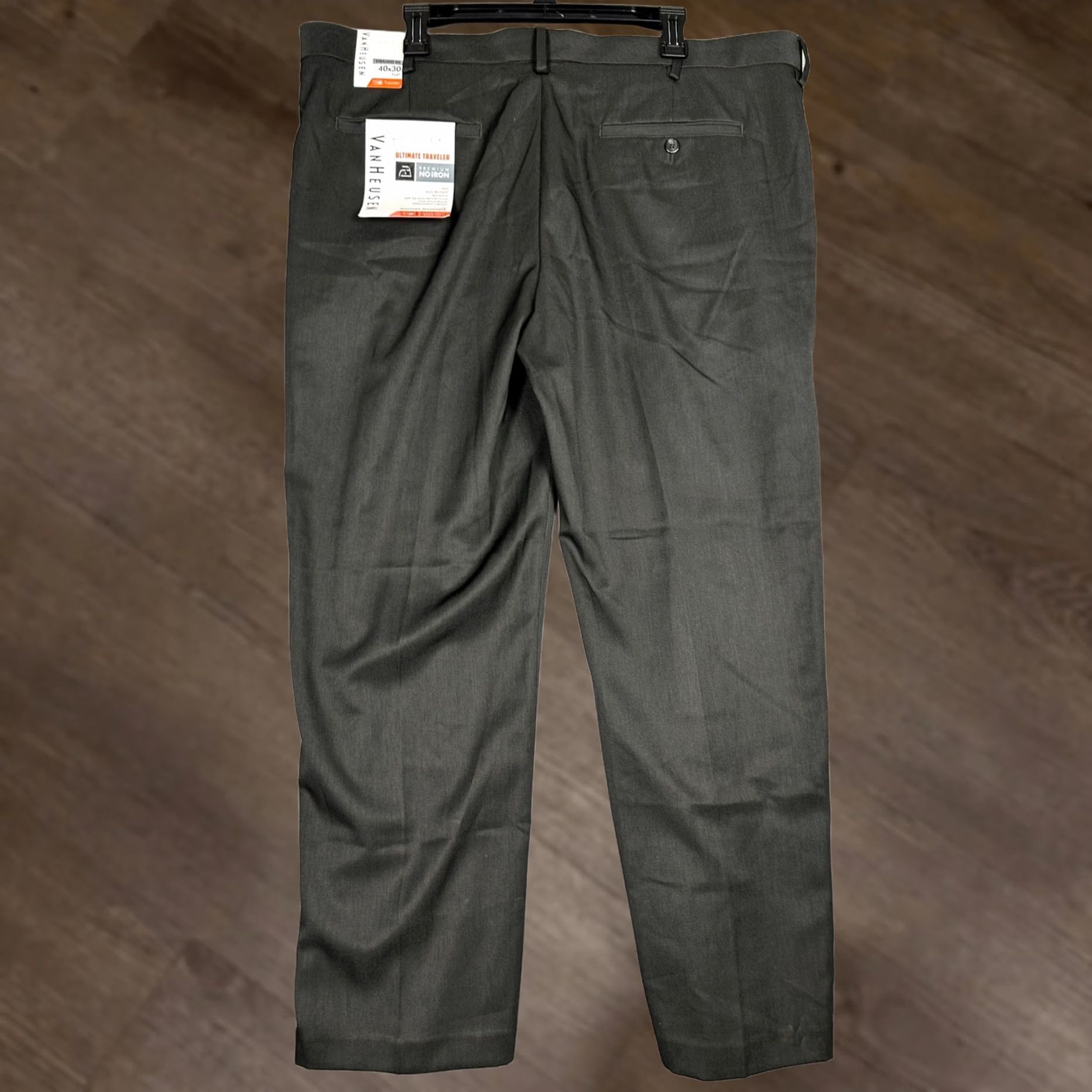 Van Heusen Van Heusen Ultimate Traveler Dress Pants Mens 40x30 Gray Straight Fit NEW Size US 40 / EU 56 - 1 Thumbnail