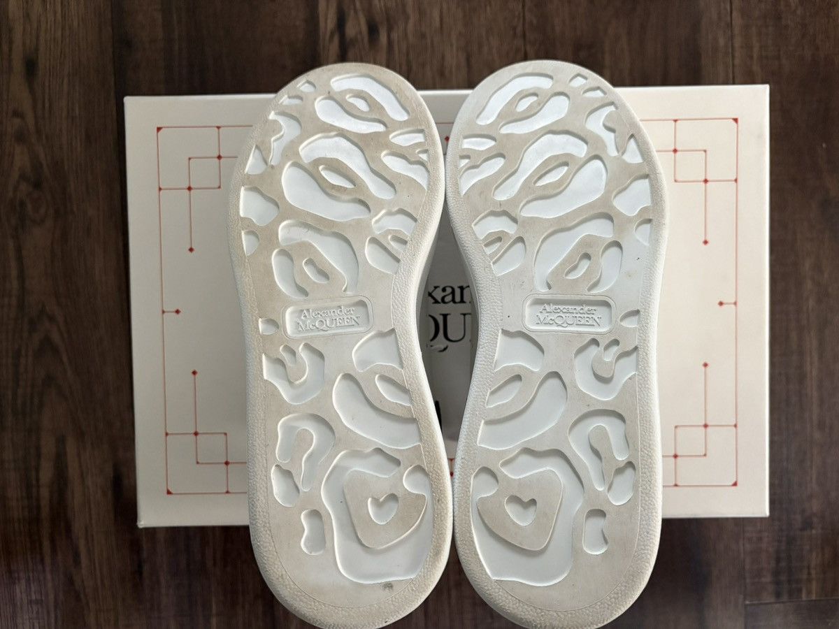 Alexander McQueen Alexander McQueen White/Black Larry Sneakers - Size 37 Size US 7 / IT 37 - 5 Thumbnail