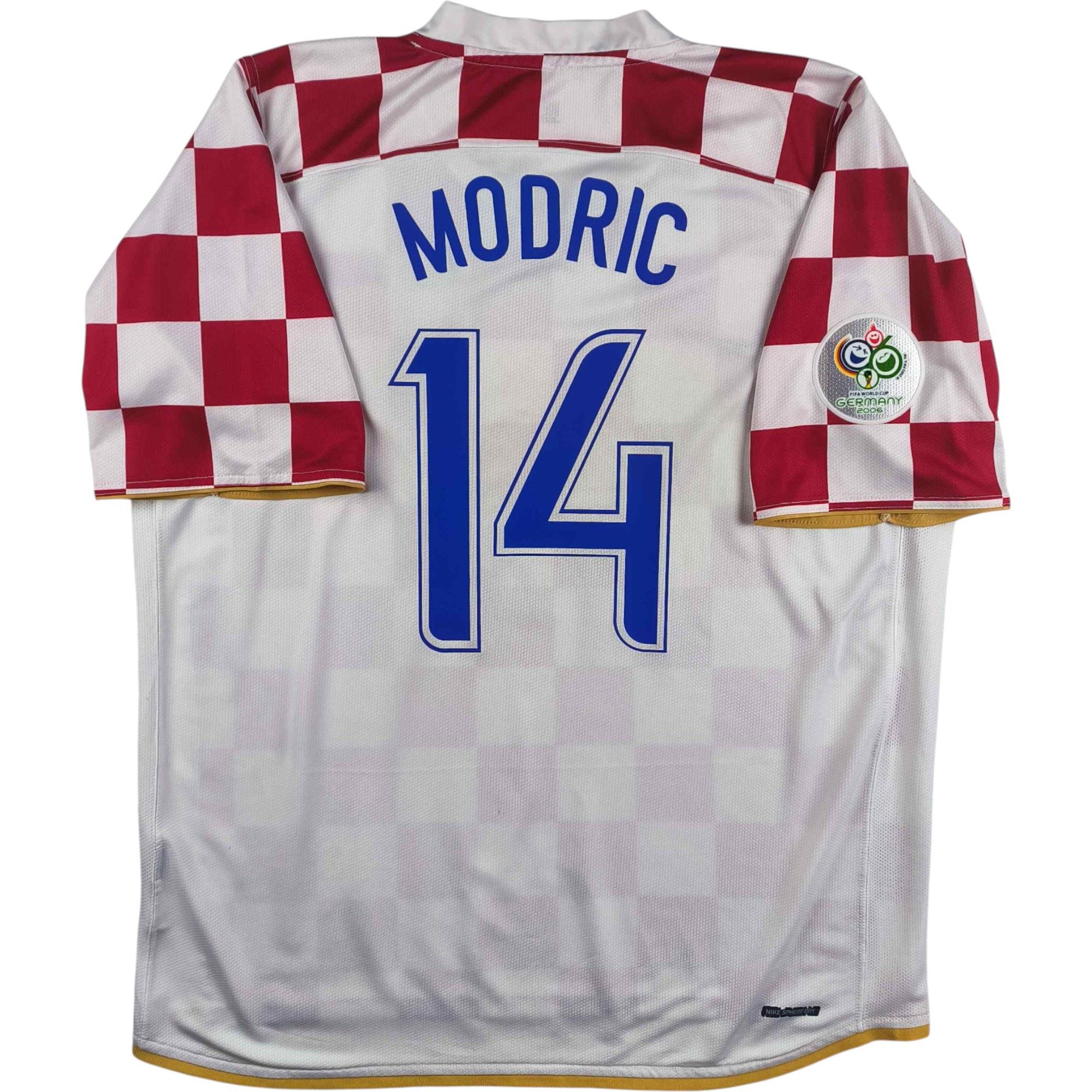 Croatia 2006-08 Nike home Modric football jersey size XL