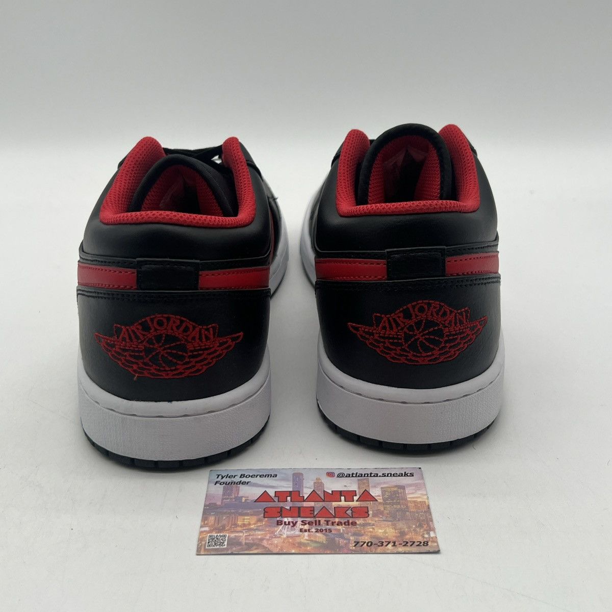 Nike Air Jordan 1 low white toe Size US 13 / EU 46 - 3 Thumbnail