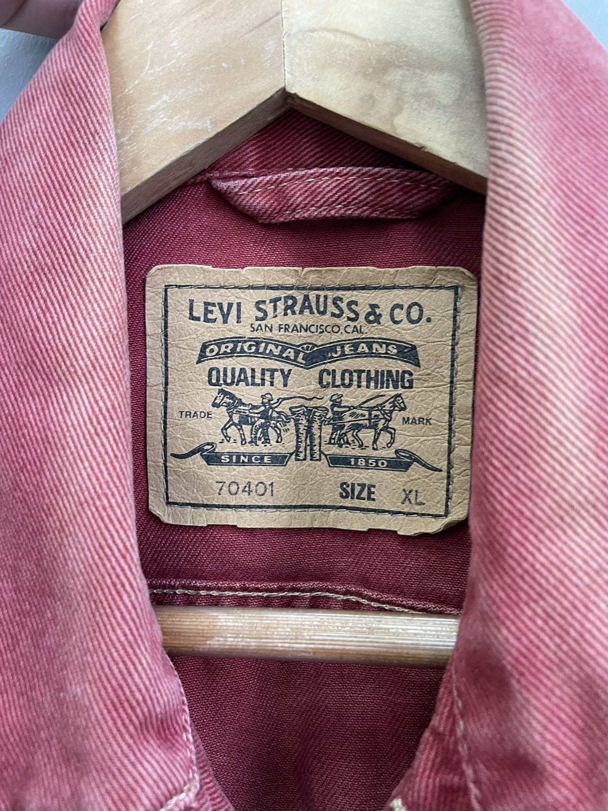 Levi's Rare retro Levis 90s denim jacket vest sun faded hype Size US M / EU 48-50 / 2 - 7 Thumbnail
